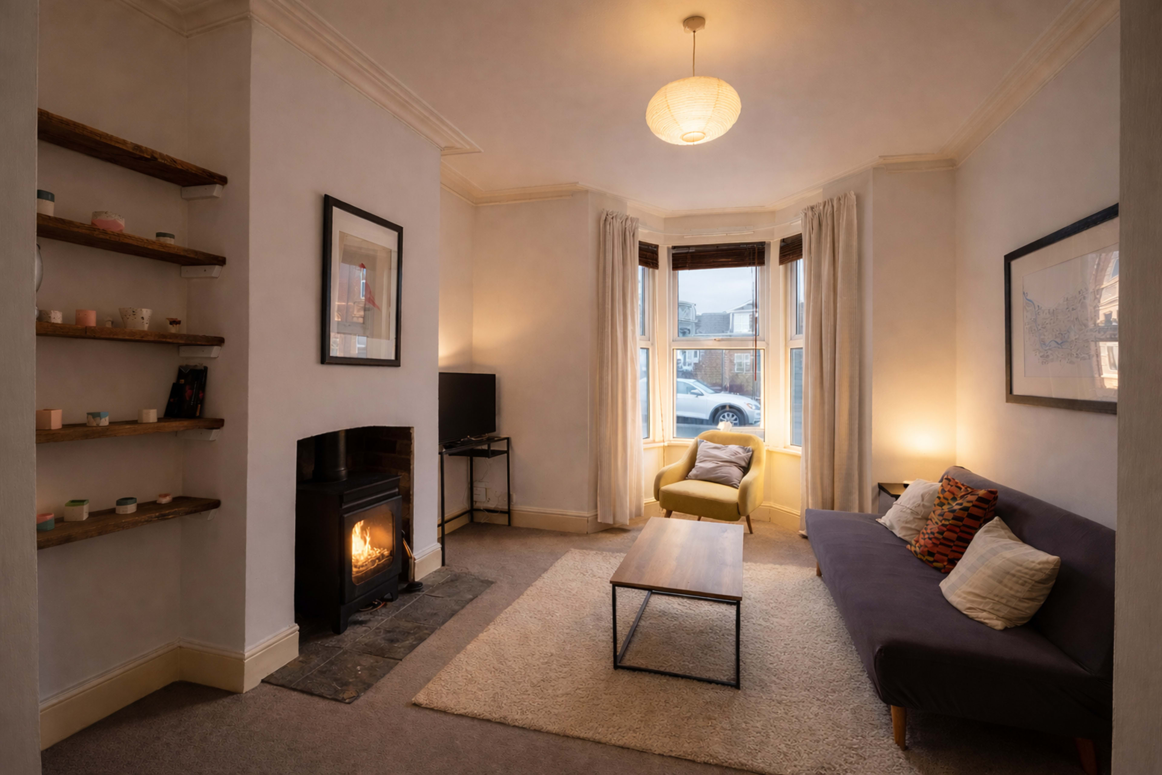 Minimalist Victorian House with Garden in downtown Bristol Image in Easton, Bristol, ENG