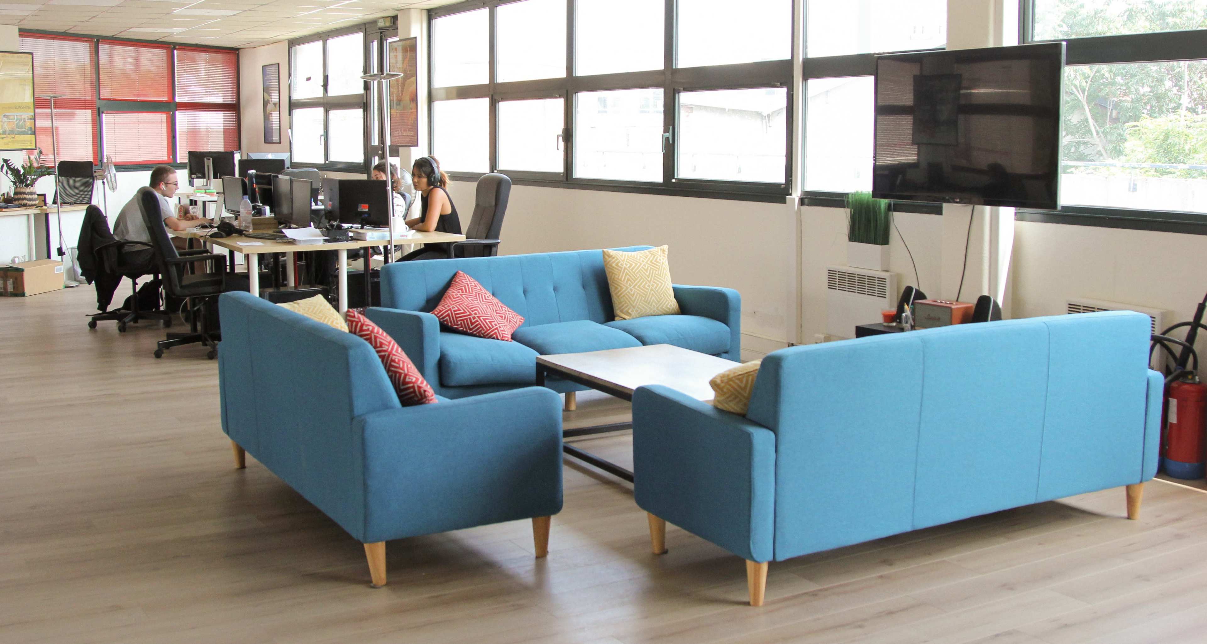 Le studio podcast le plus extra(terrestre) ! Image in , BAGNOLET