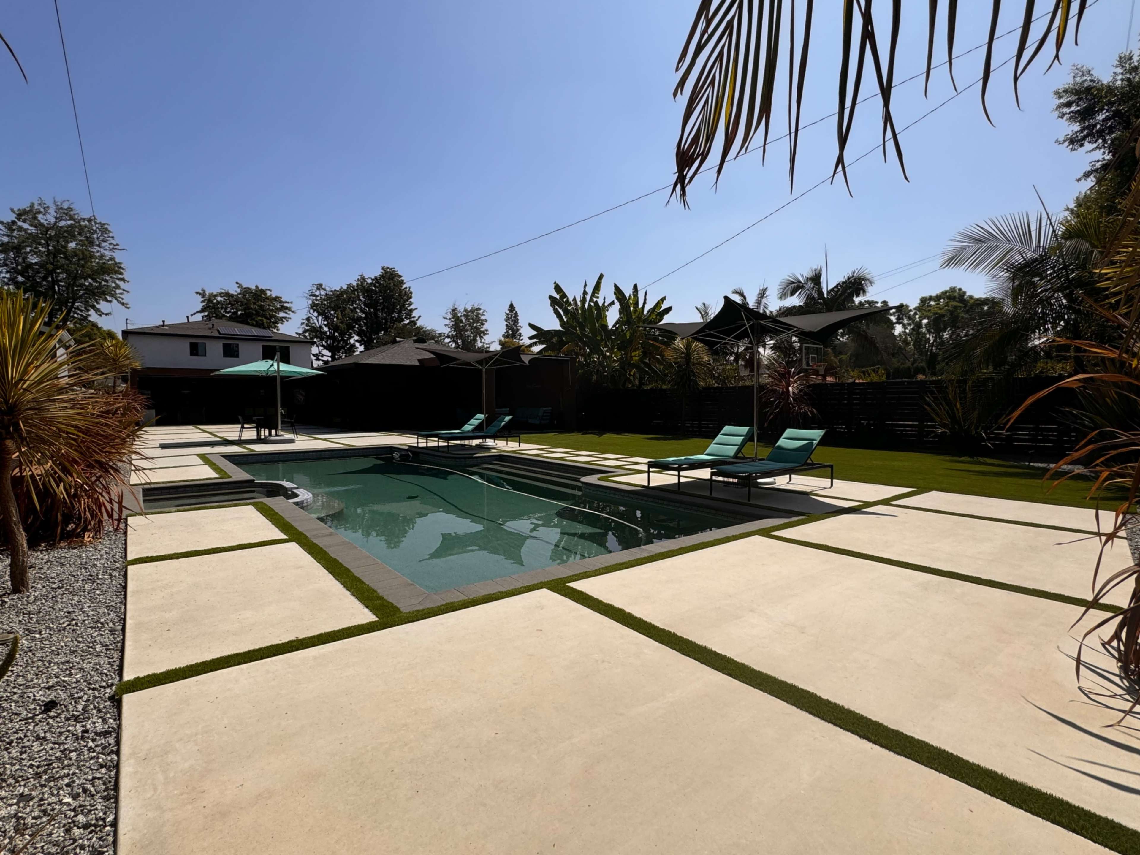 Spectacular Modern backyard & guest house Image in Los Cerritos, Long Beach, CA