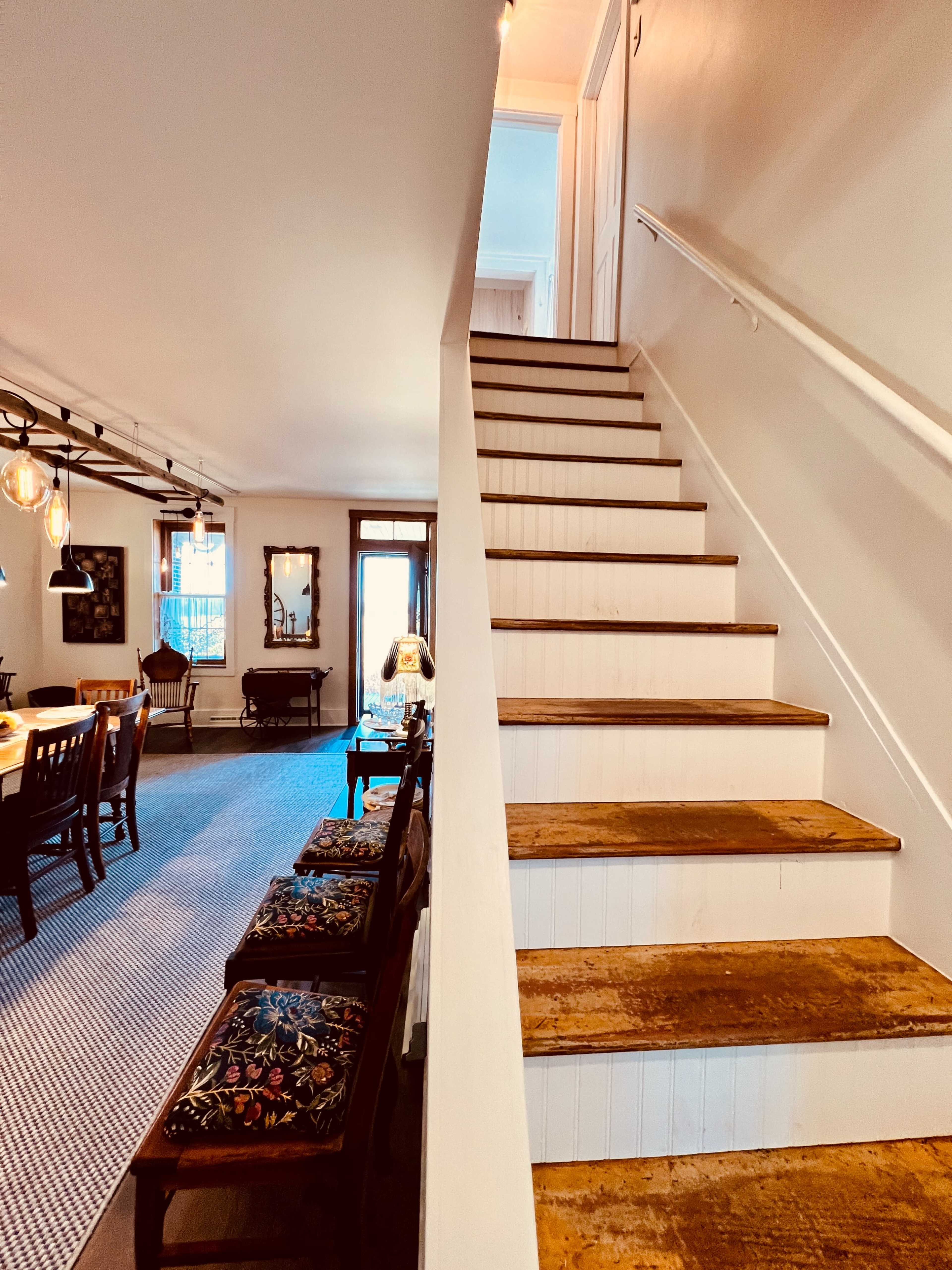 Tranquil Farmhouse with Stunning Valley View Image in Knox Township, Alliance, OH