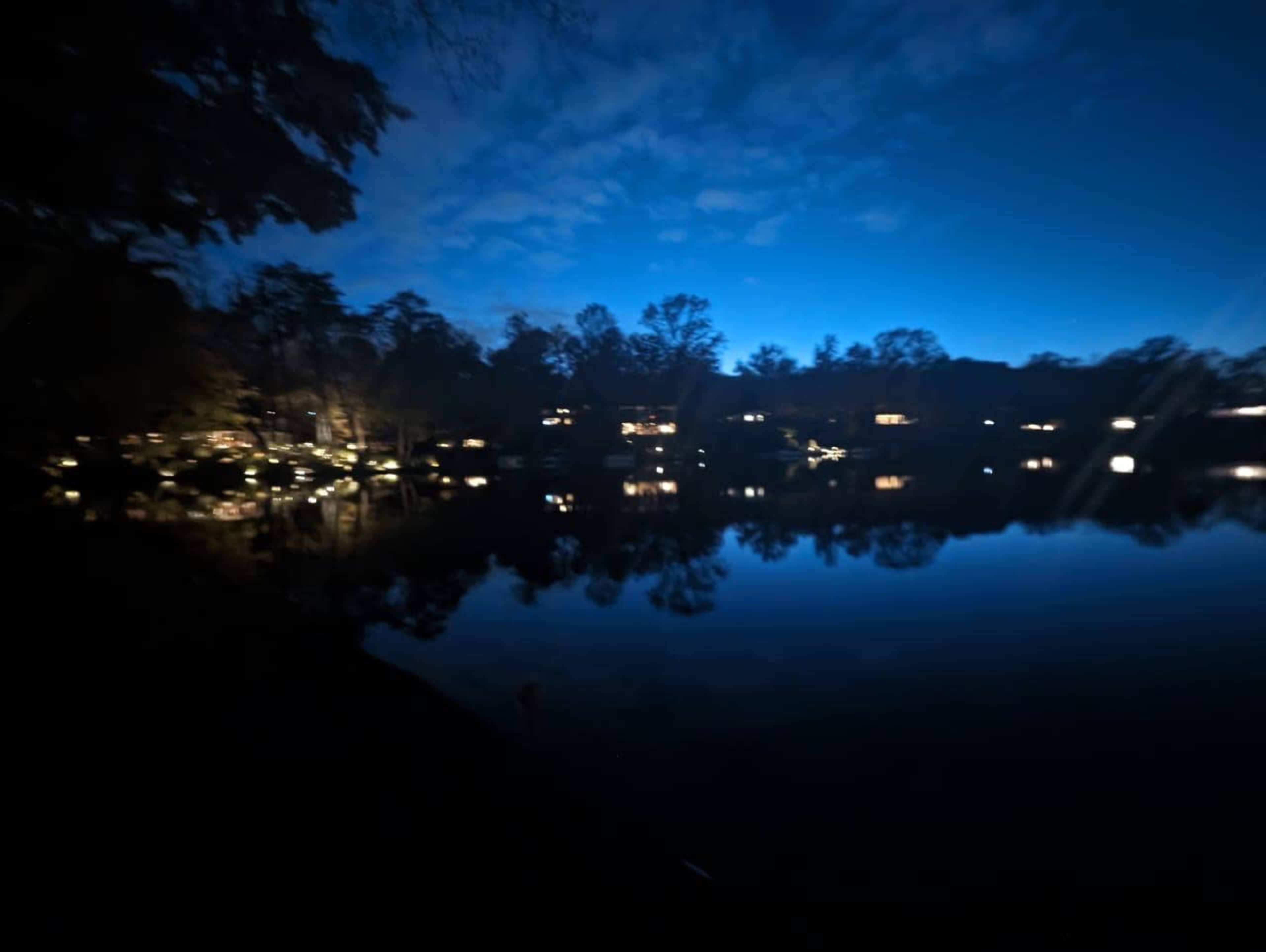 15 mins from DC Private backyard of house on the Lake Image in Lake Barcroft, falls Church, VA