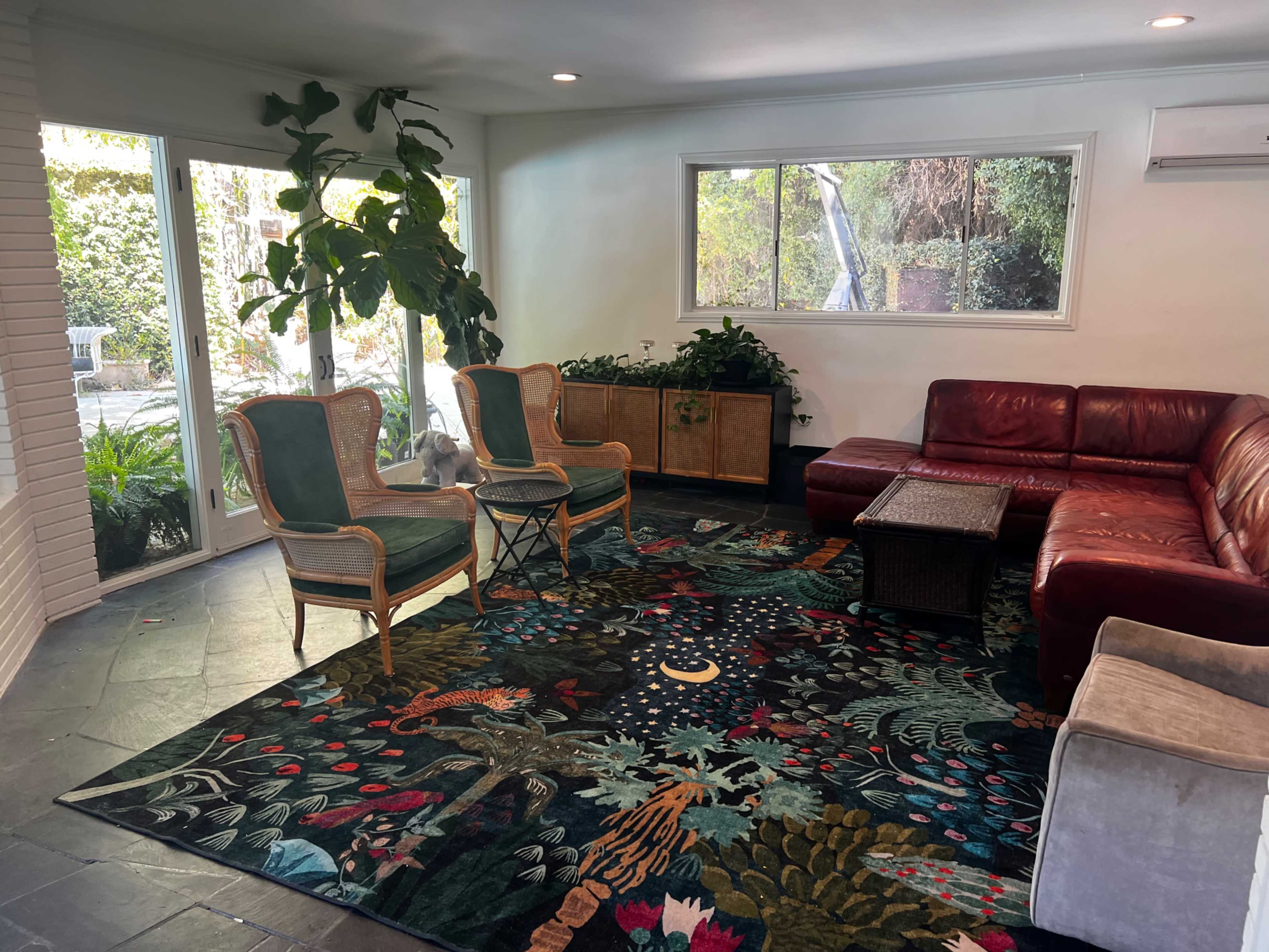 Massive Mid City 1/3 acre yard with 40’ pool, built-in spa and mid century guesthouse Image in Arlington Heights, Los Angeles, CA
