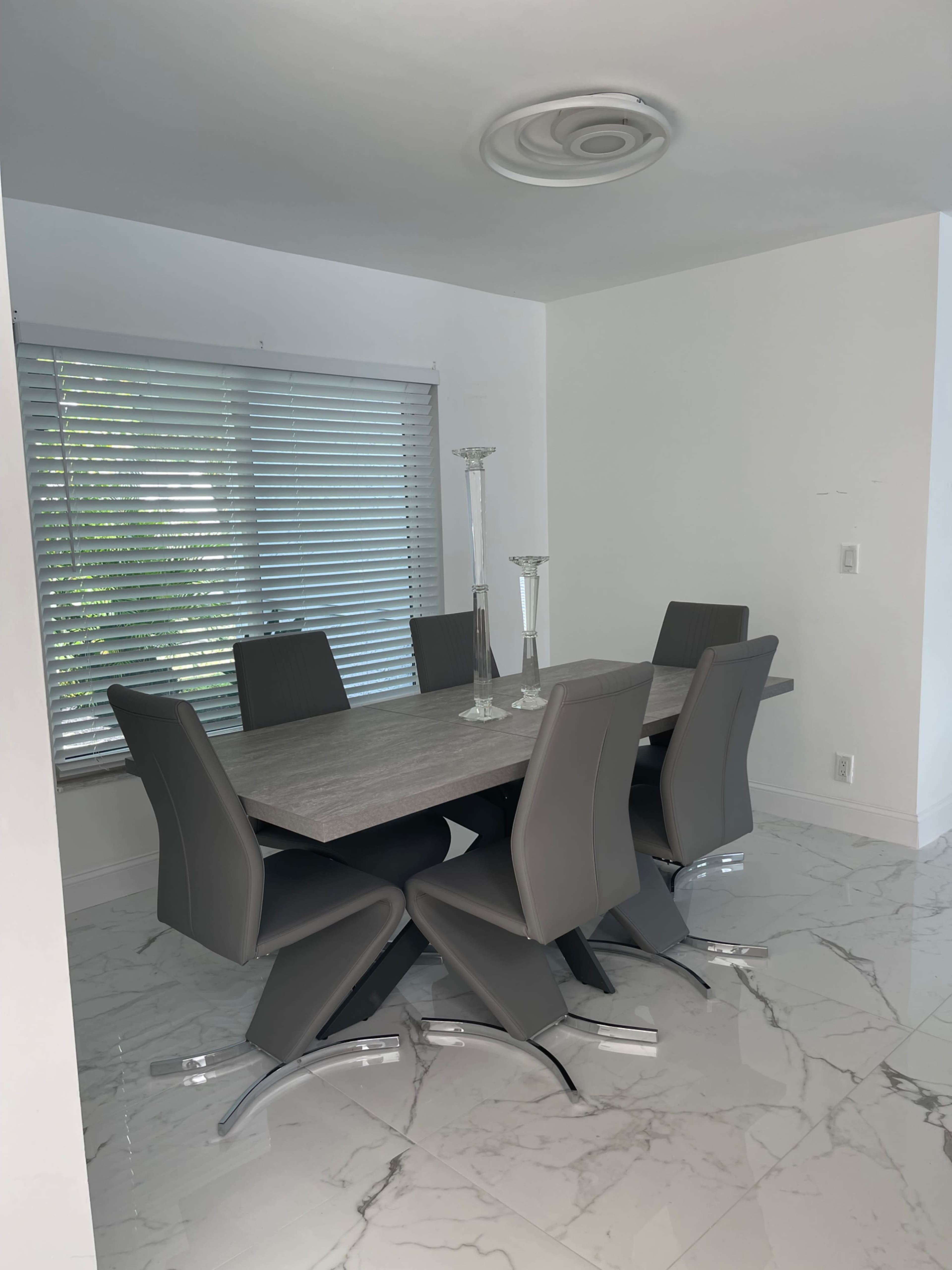 Private modern pool home Image in Lauderhill, Lauderhill, FL