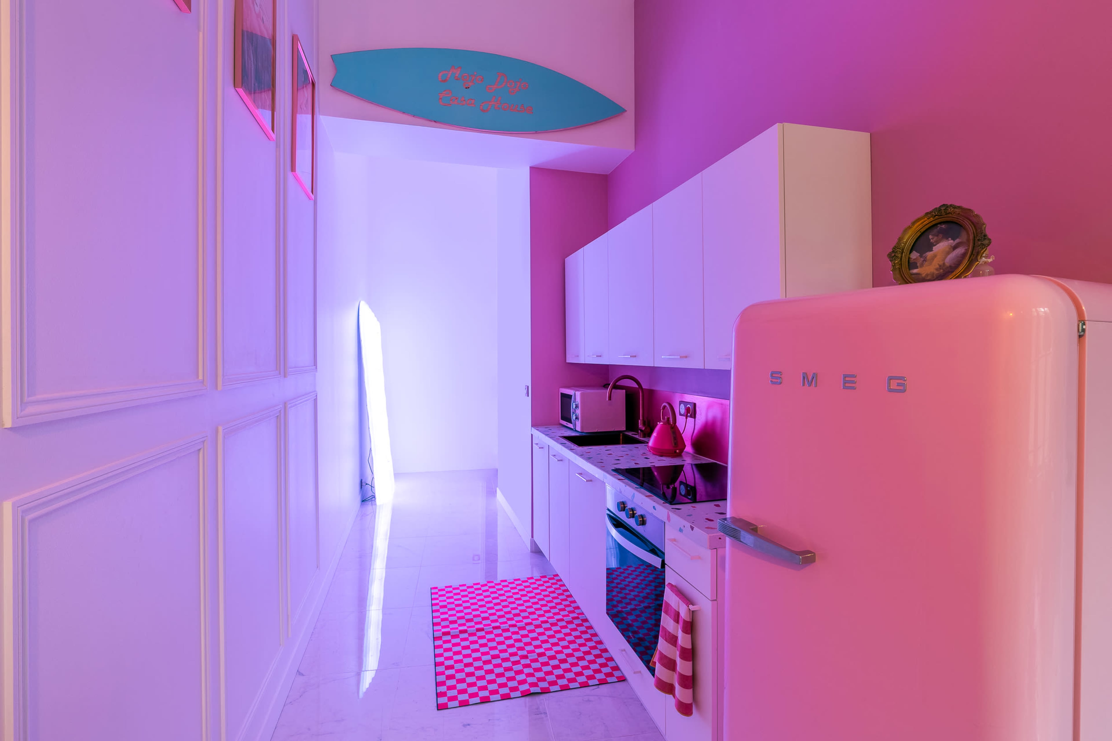 Appartement Atypique style Barbie Paris 11 Image dans Porte-Saint-Martin, PARIS, 