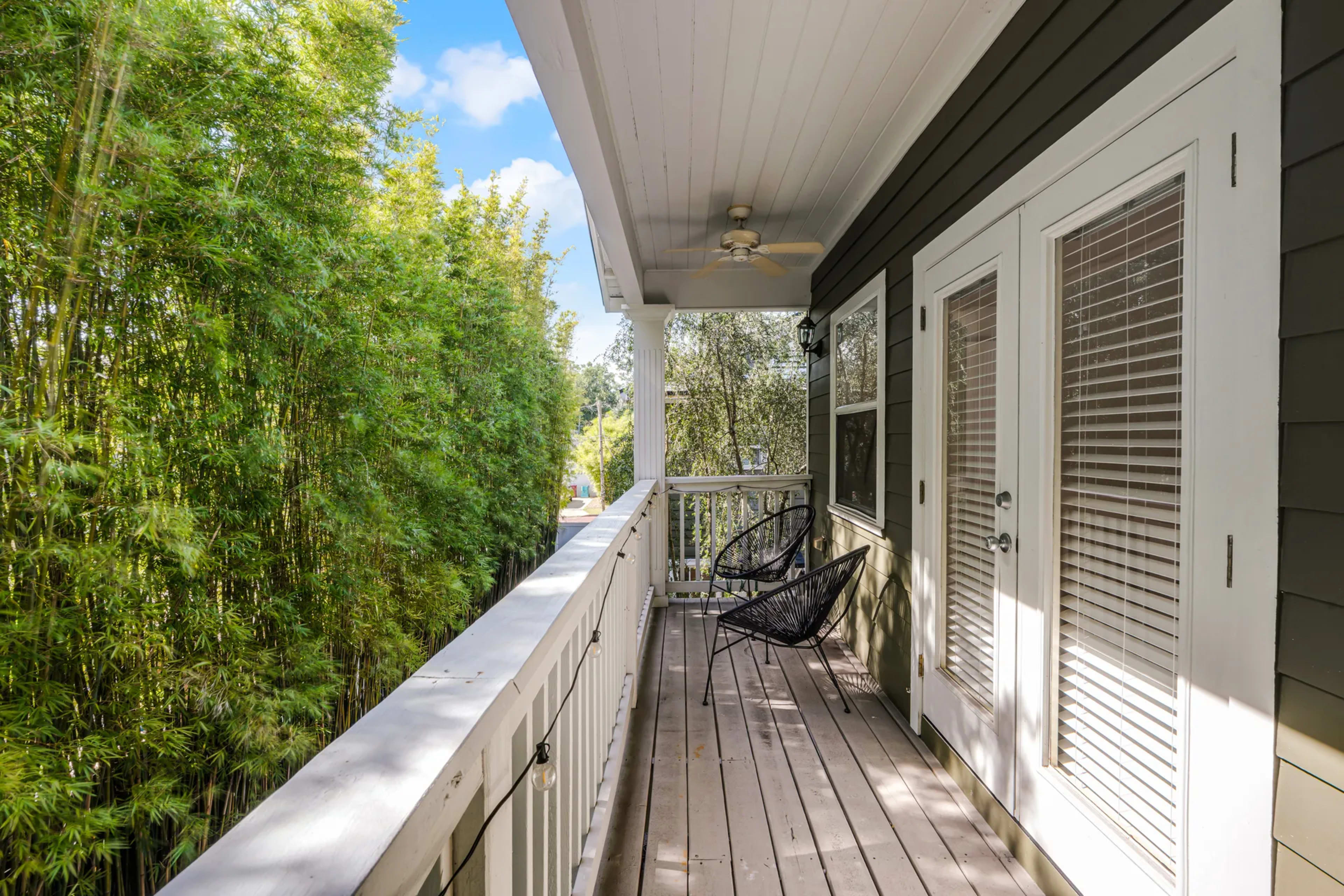 Private Bamboo-Oasis Apartment w/ Balcony — Photo/Video & Meetings Image in College Park, Orlando, FL