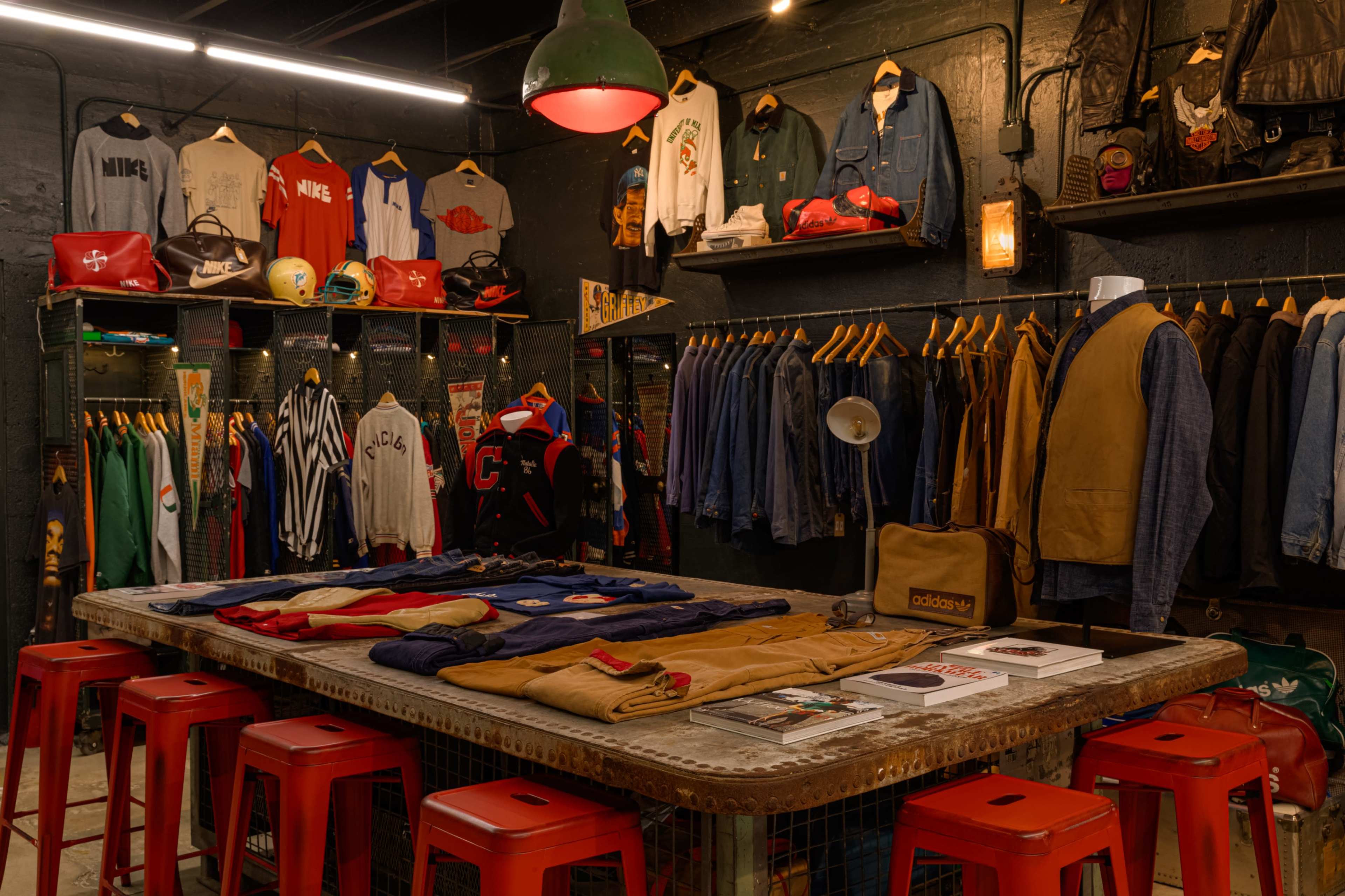 Little River upscale Vintage boutique with HiFi audio system Image in Little River, Miami, FL