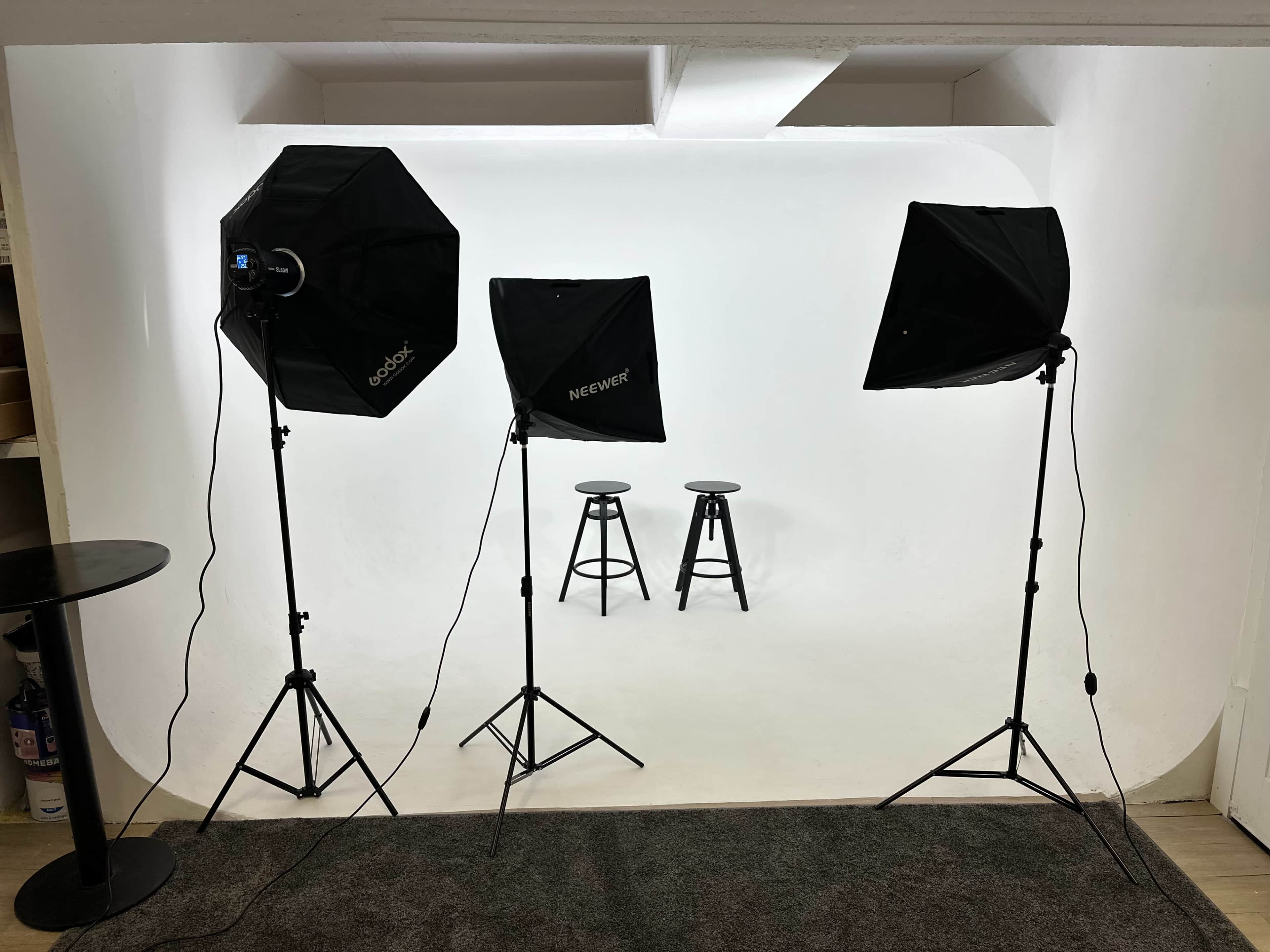Modern Photography Studio Image in Peckham, LONDON, ENG