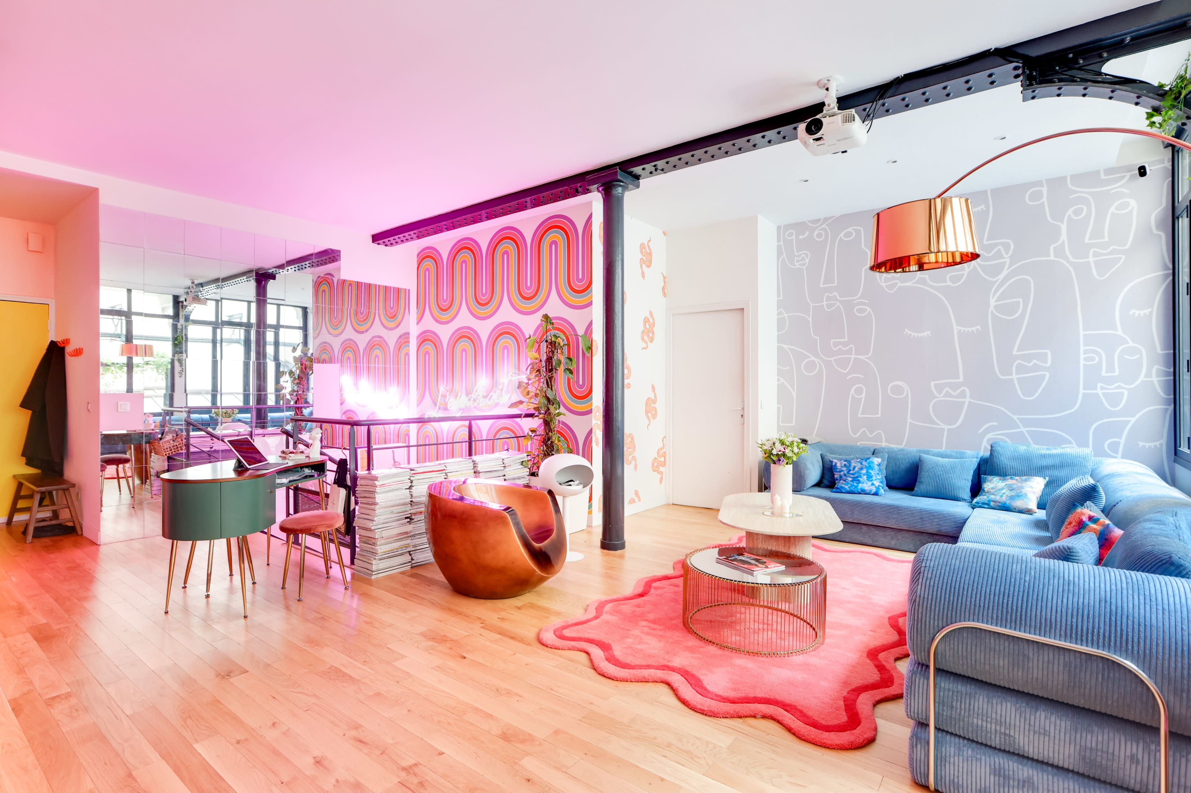 Loft atypique au coeur de Paris Image in St Vincent de Paul, Paris