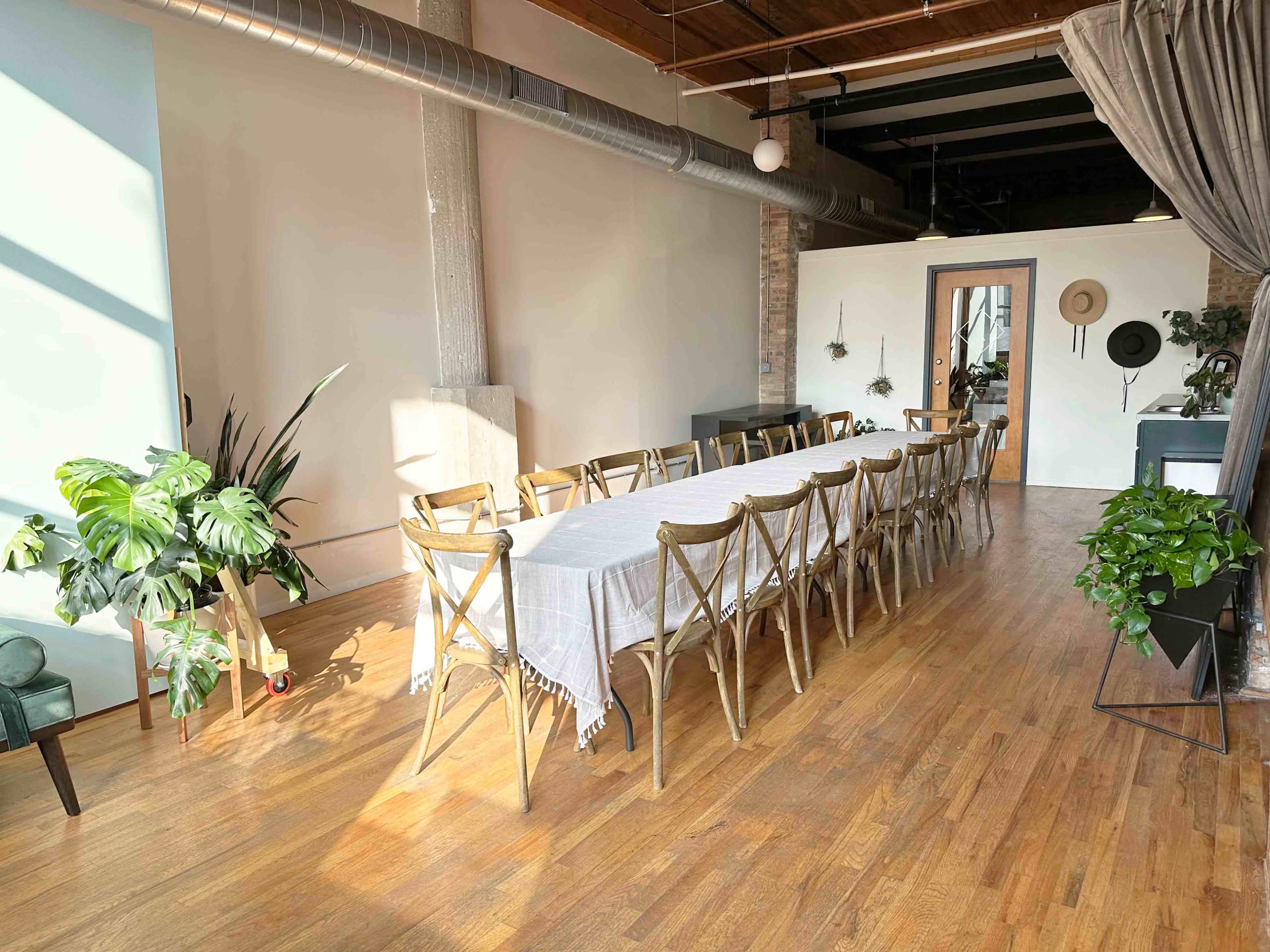 Natural Light Loft Event Space in Lakeview Image in Lake View, Chicago, IL