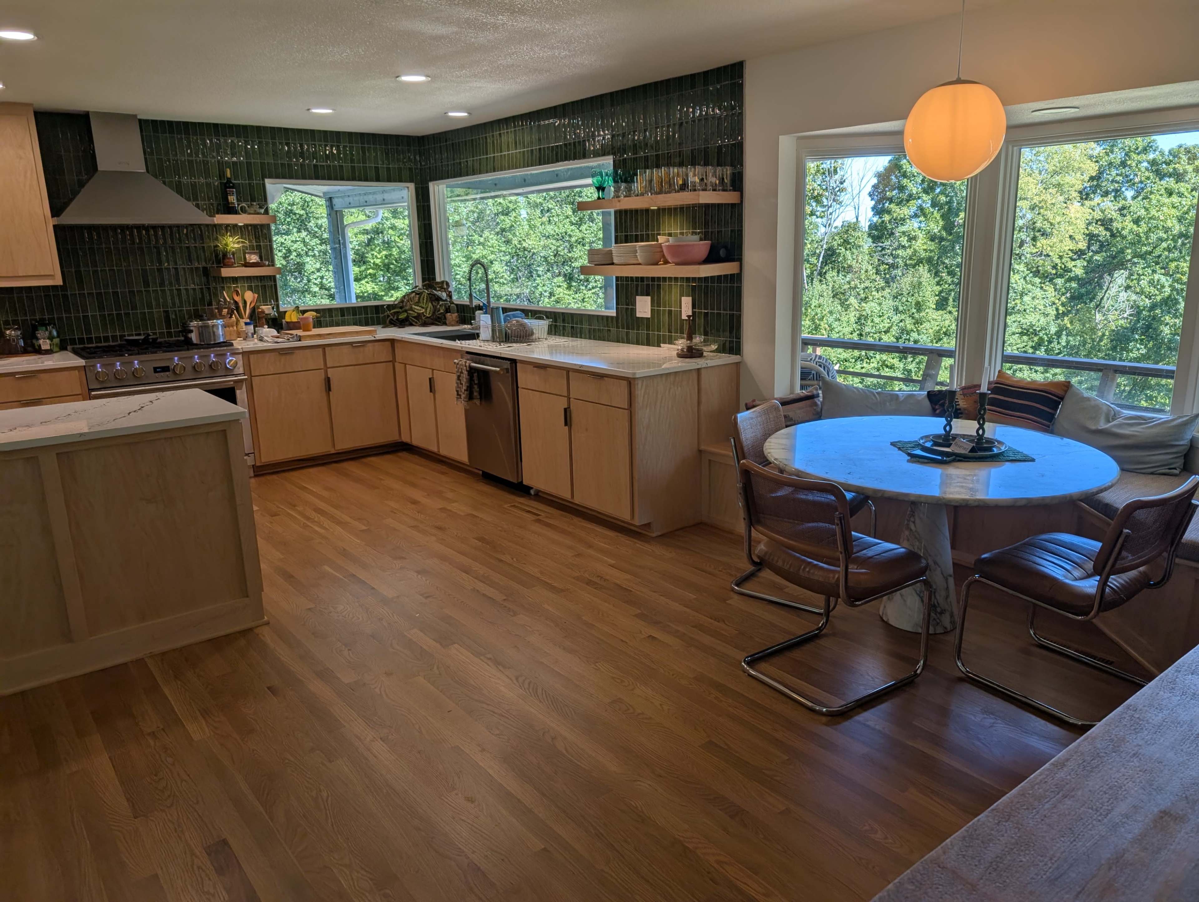 Mid-century Modern Ranch Style Home with Views Image in Mission Lake, Kansas City, MO