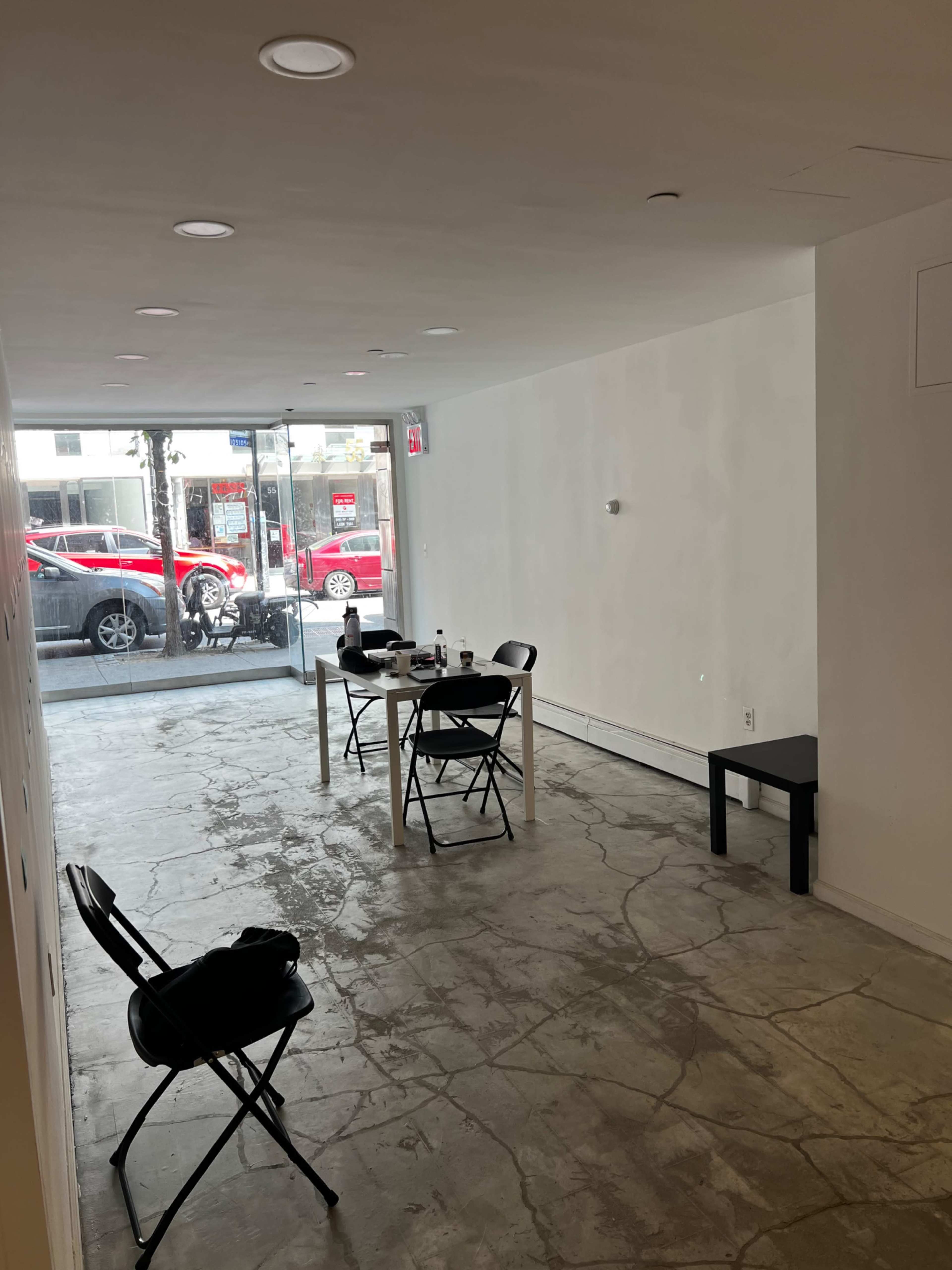prime Dime Square pop-up venue & art gallery – trendy, bright, ground-floor space with street-facing windows Image in Lower East Side, New York, NY