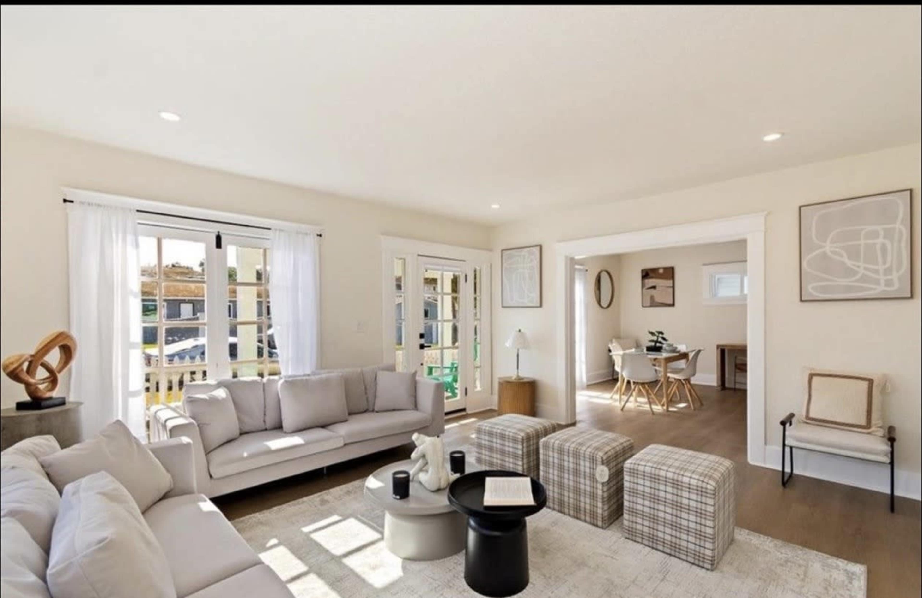 Bright Beachside 1918 Craftsman Home with Natural Light and Versatile Spaces Image in San Pedro, San Pedro, CA