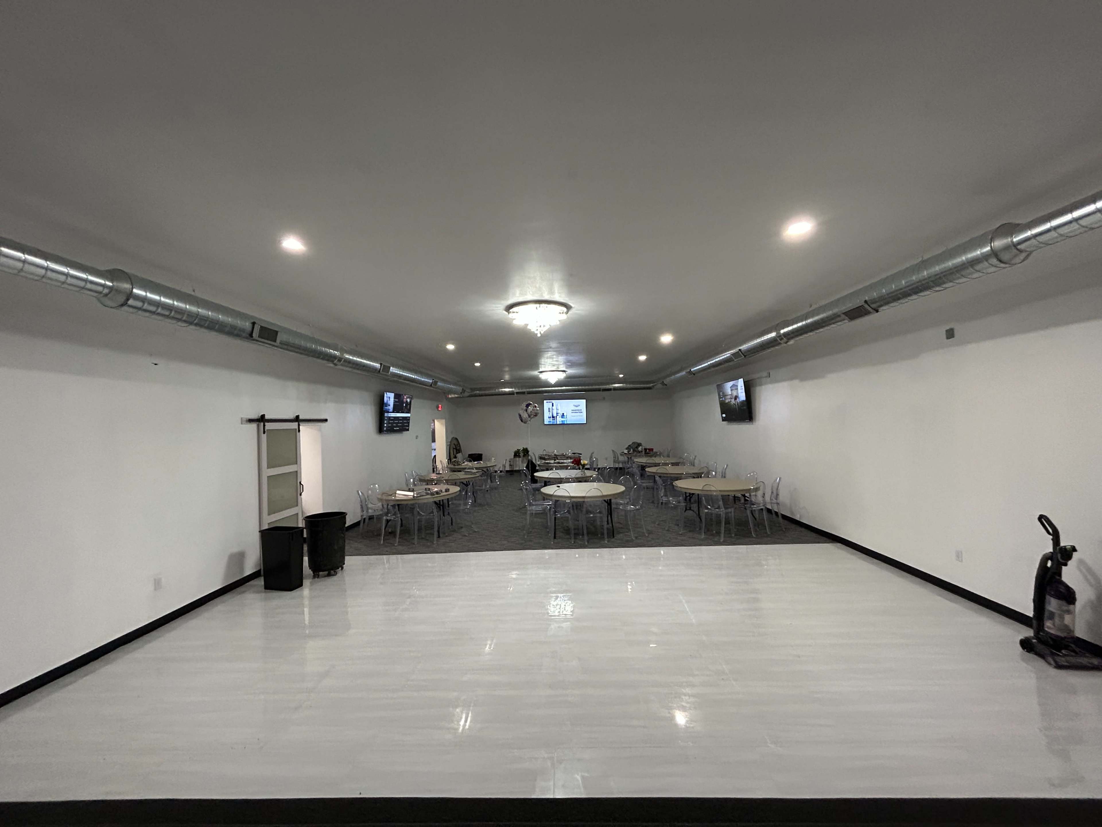 Elegant, Inviting Space for Meetings & Small Gatherings with Secure Parking Image in Cornerstone Village, Detroit, MI