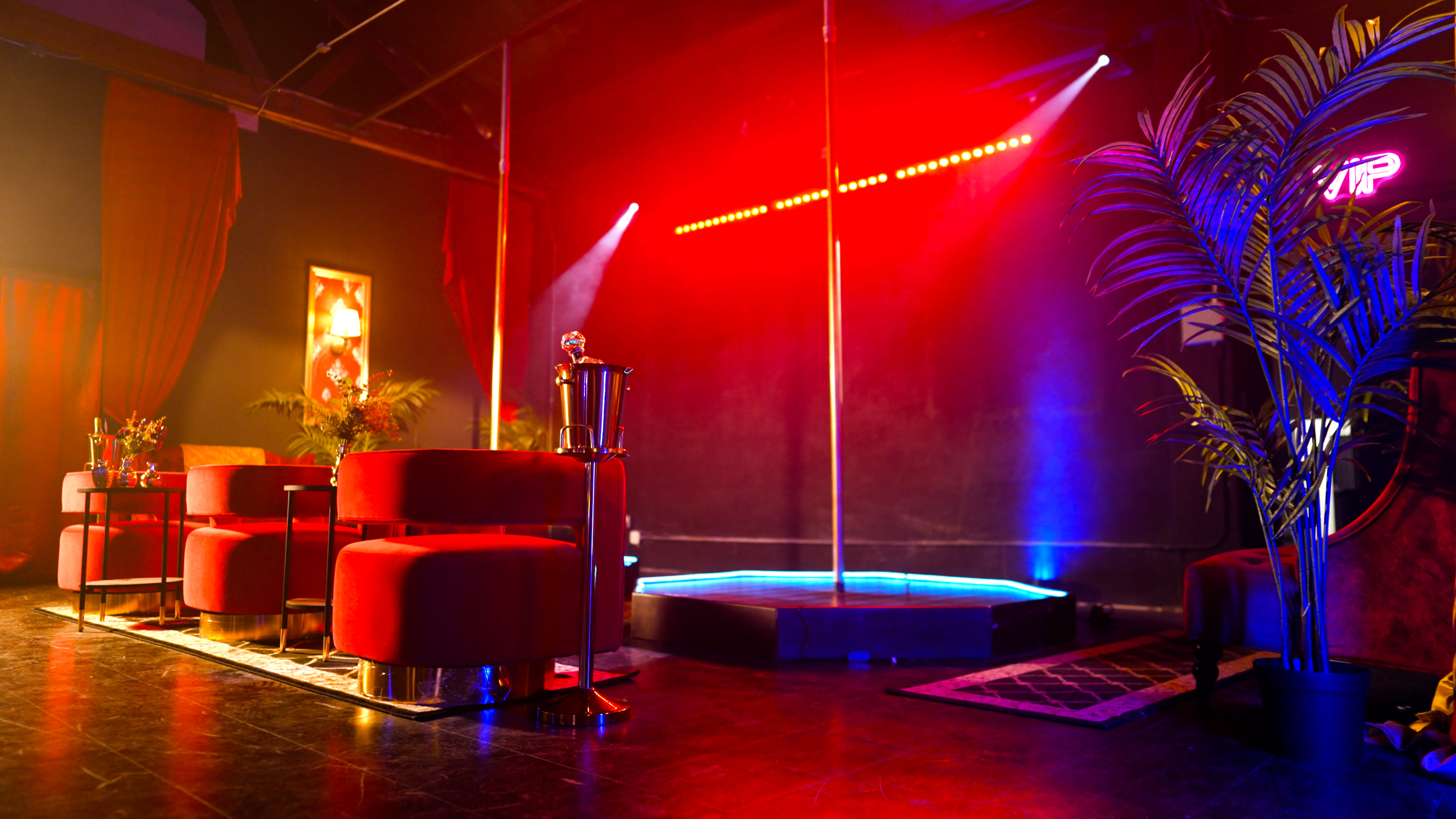 Vip Strip Club, Bar, Casino, Poker room Image in Boyle Heights, Los Angeles, CA