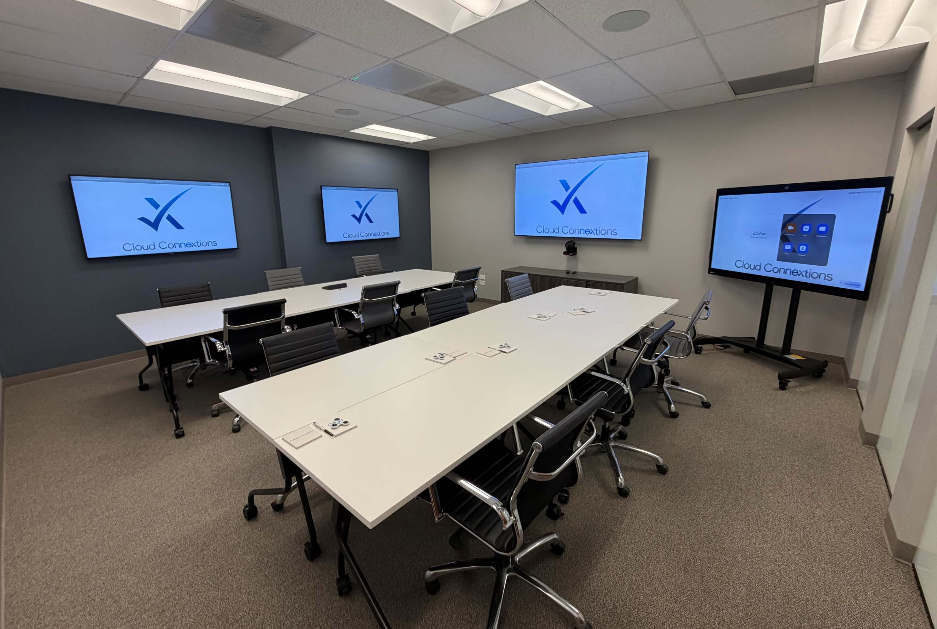 DTC - Small to Medium Connected Space - Trainings, Meetings, Webinars Image in Inverness, Englewood, CO