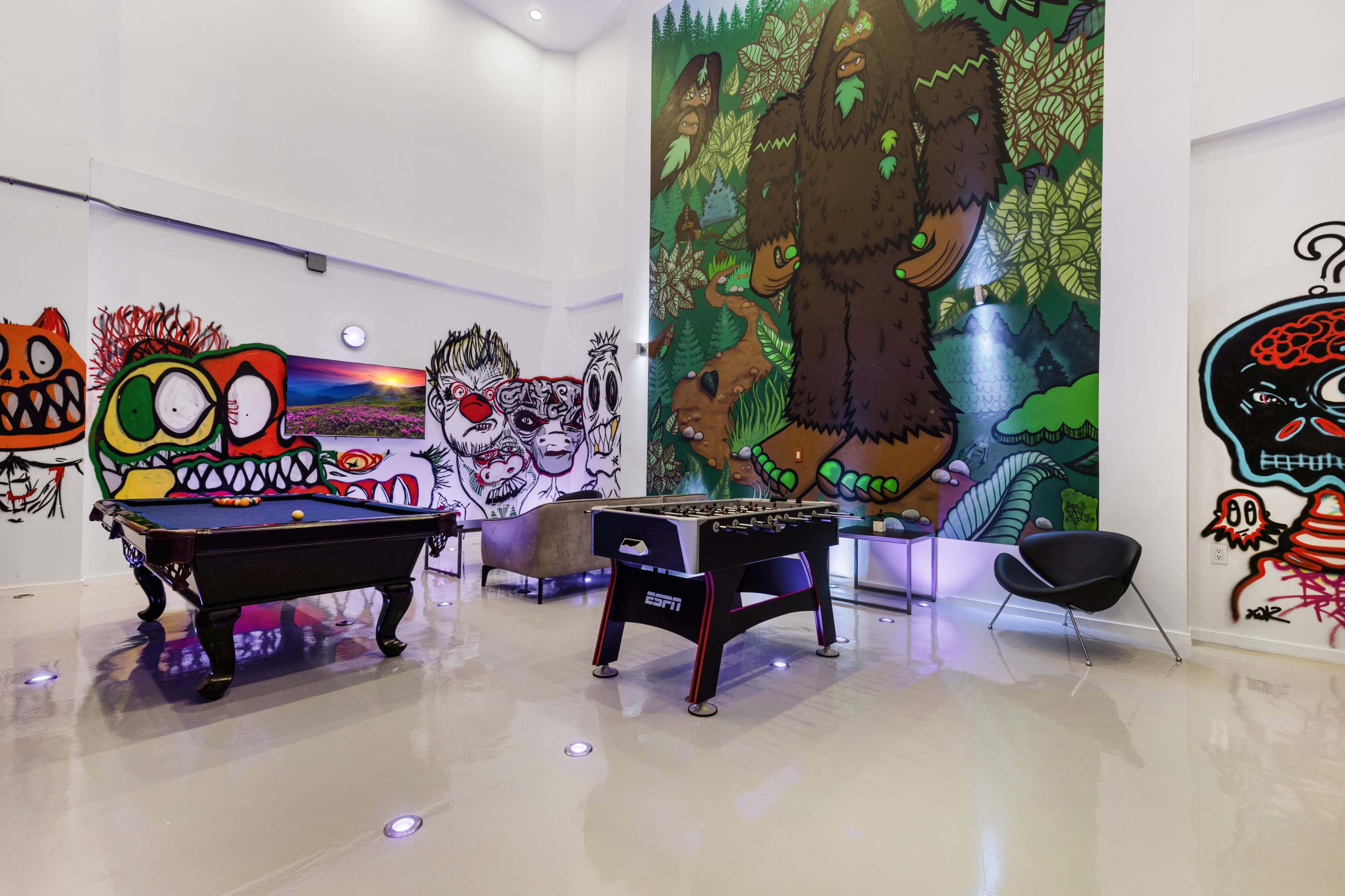 The Galleria Image in Central LA, Los Angeles, CA