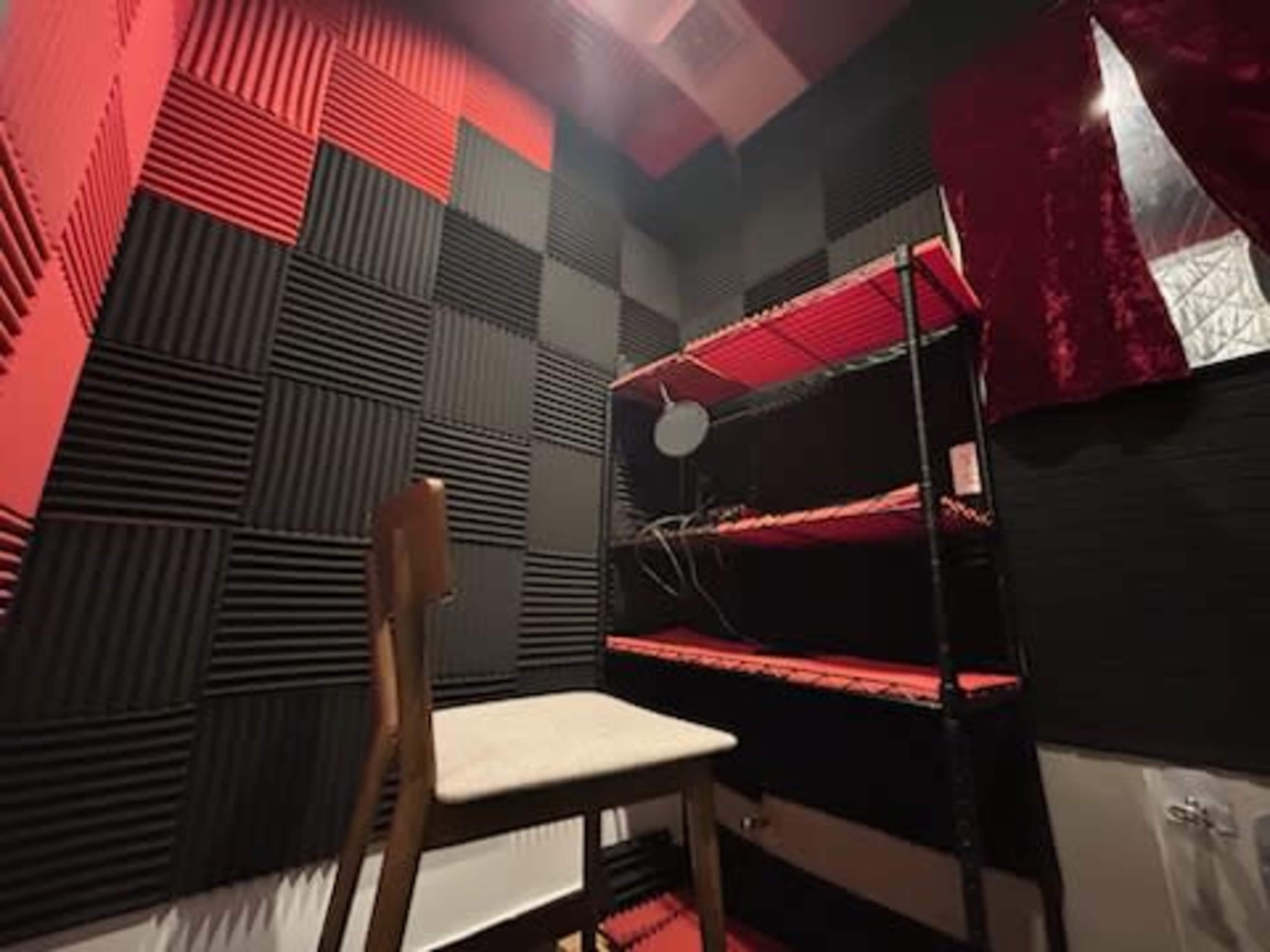 Soundproof Recording Studio for Actors Image in Crown Heights, Brooklyn, NY