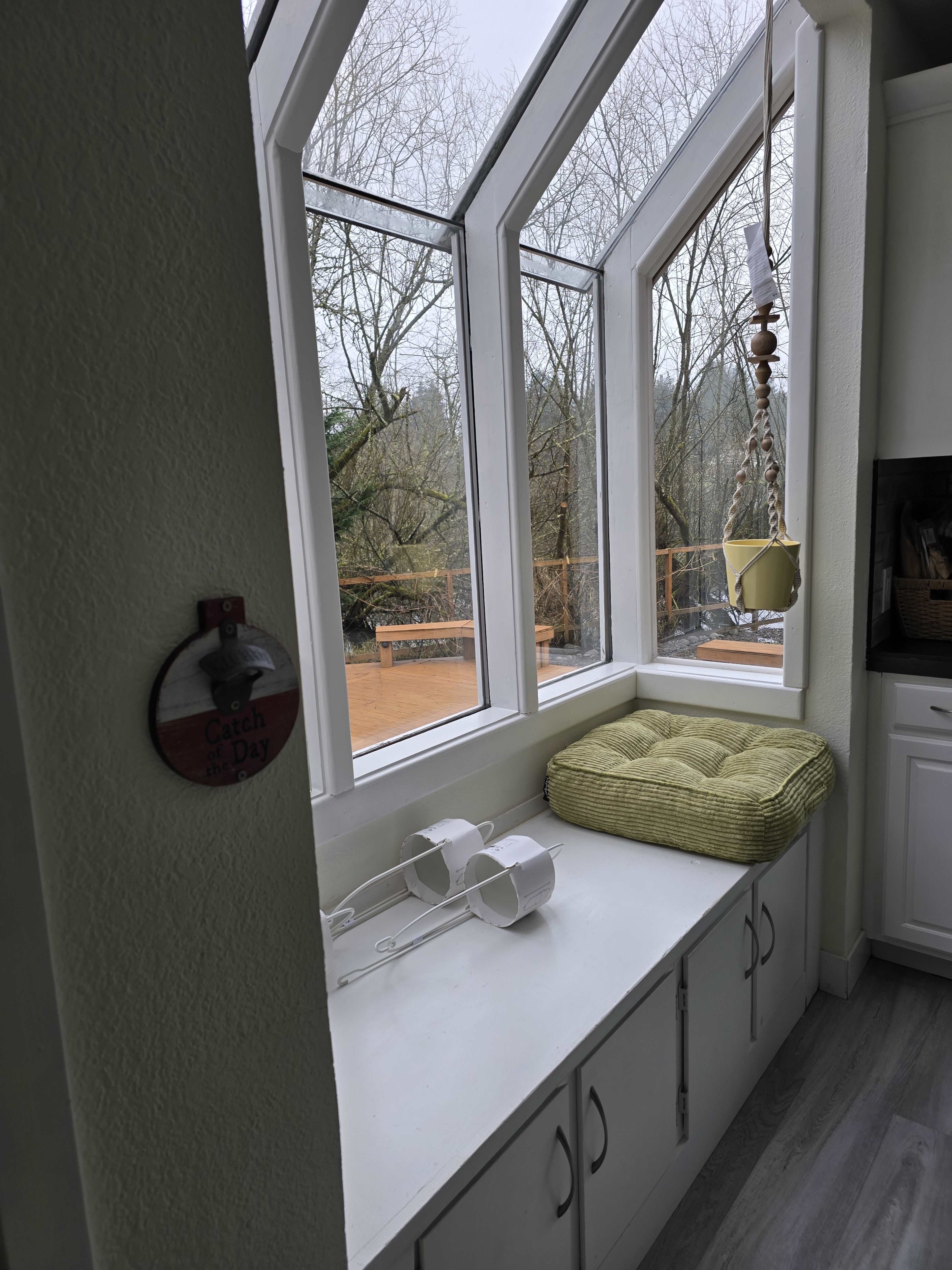 Modern Lakeview Studio Image in Lakeland South, Auburn, WA