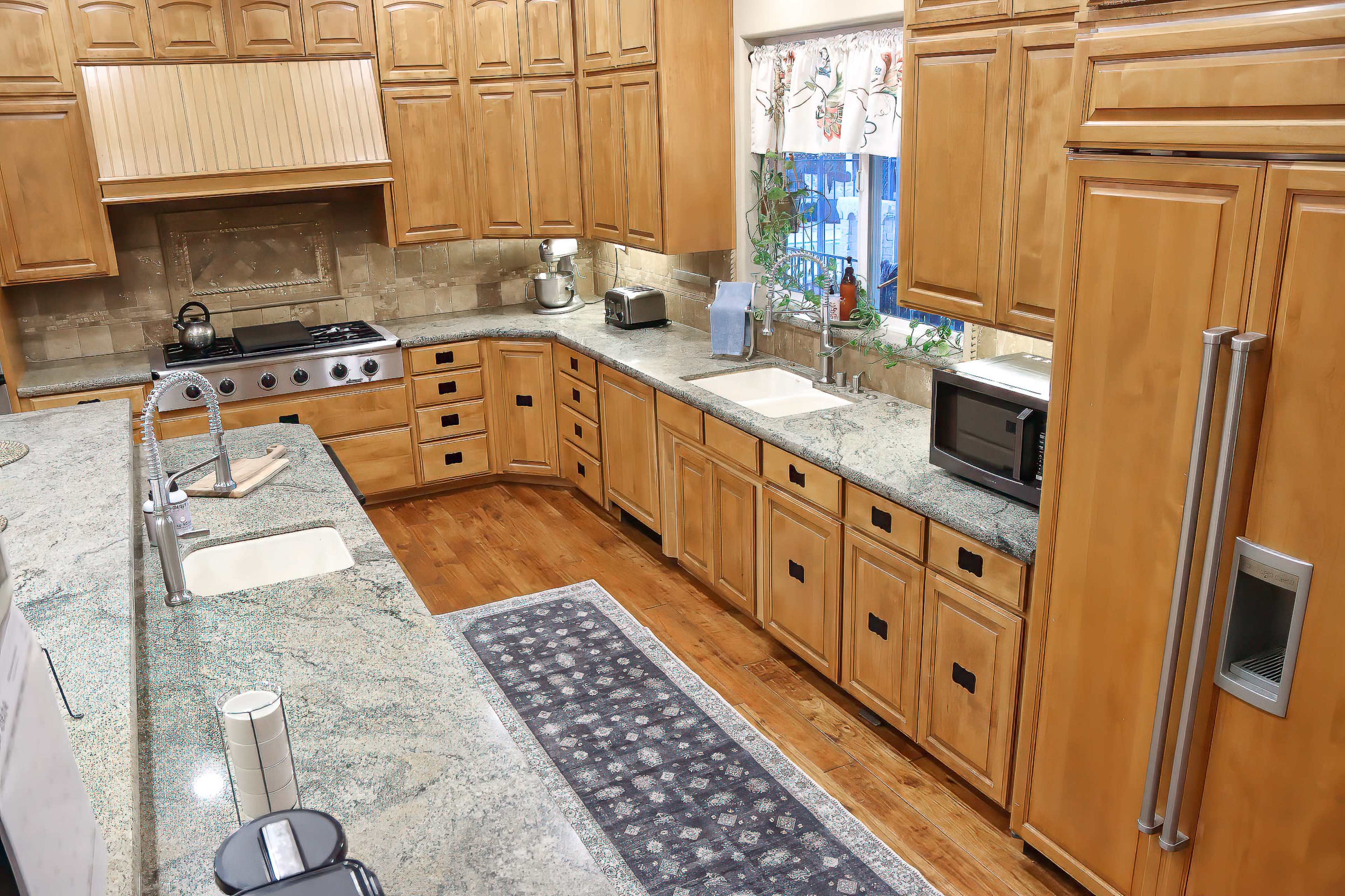 Chef's Kitchen Image in , Visalia, CA
