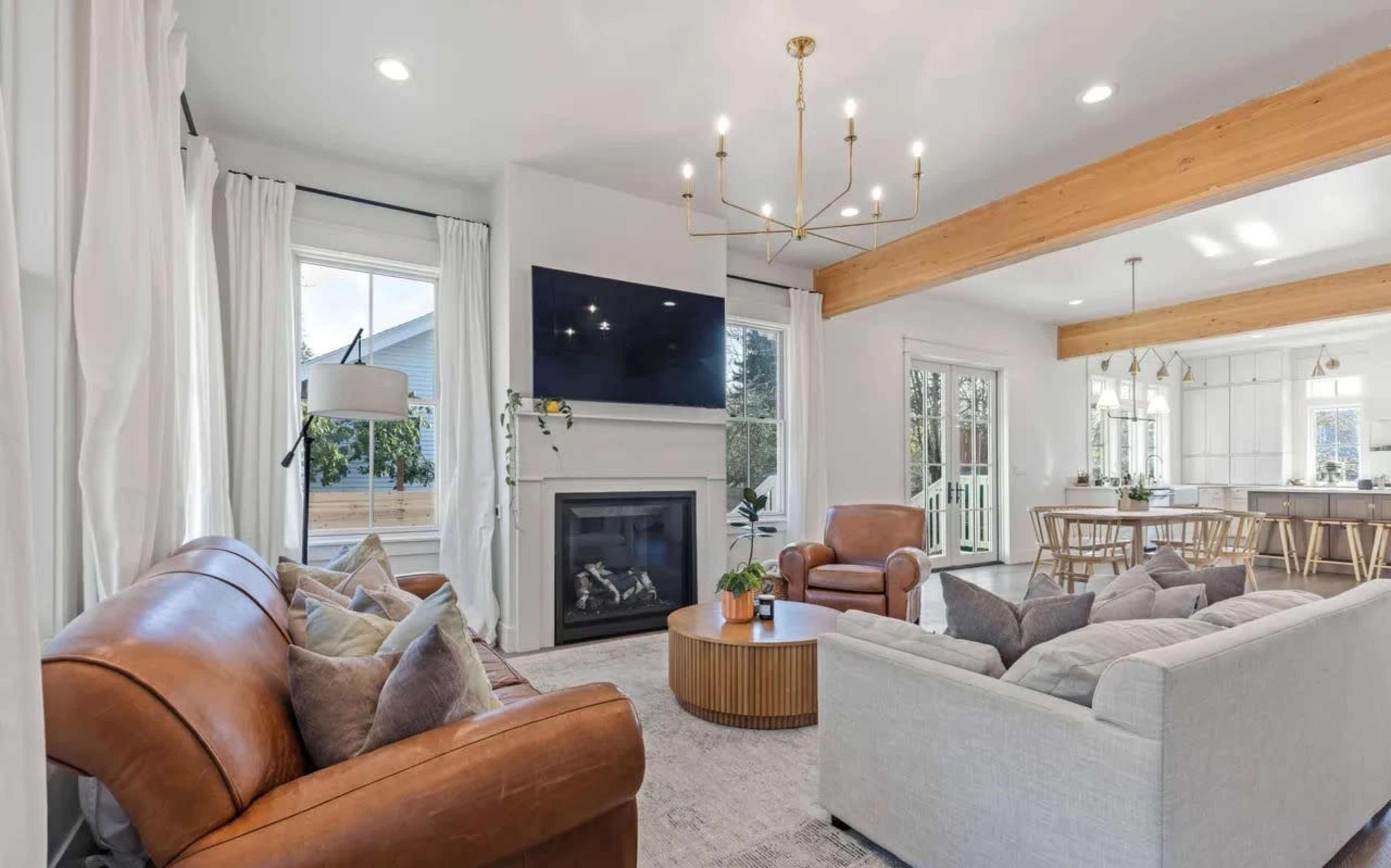 Garden District Craftsman—Designer Home for Offsites, Shoots & Private Party Gatherings Image in Coeur d'Alene, COEUR D ALENE, ID