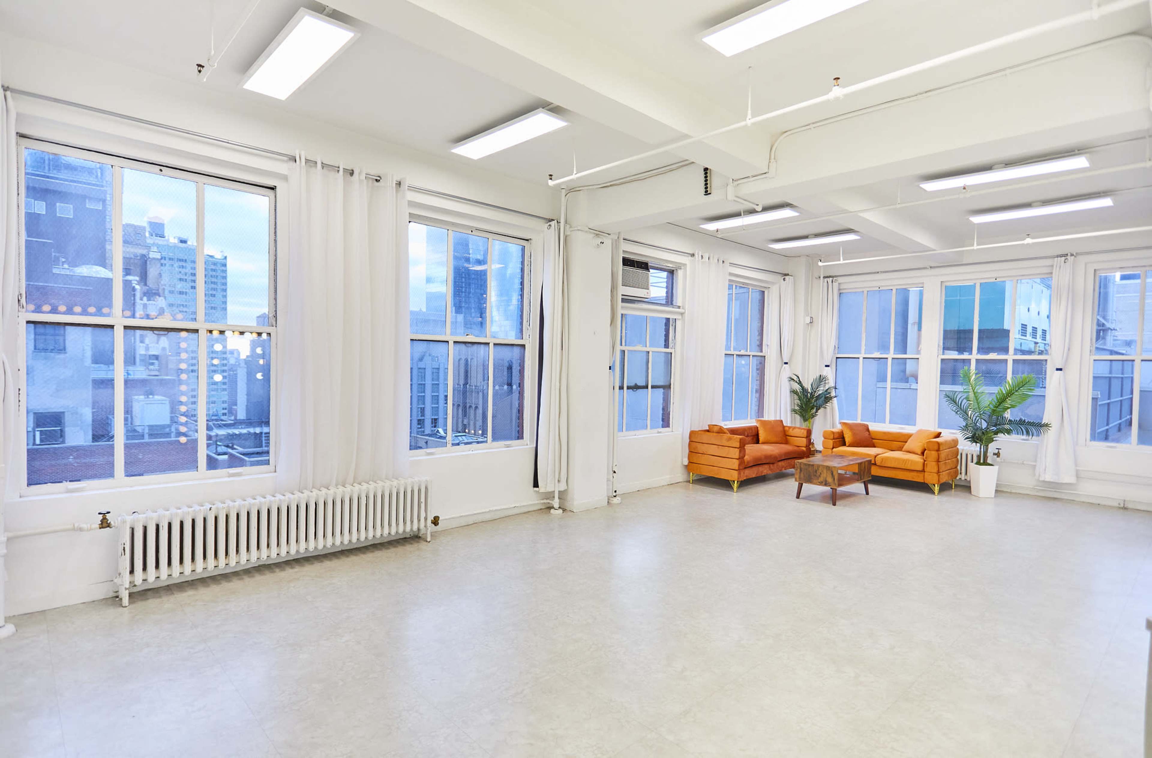 23B STUNNING VIEWS OF  MANHATTAN FOR EVENTS Image in Midtown Manhattan, New York, NY