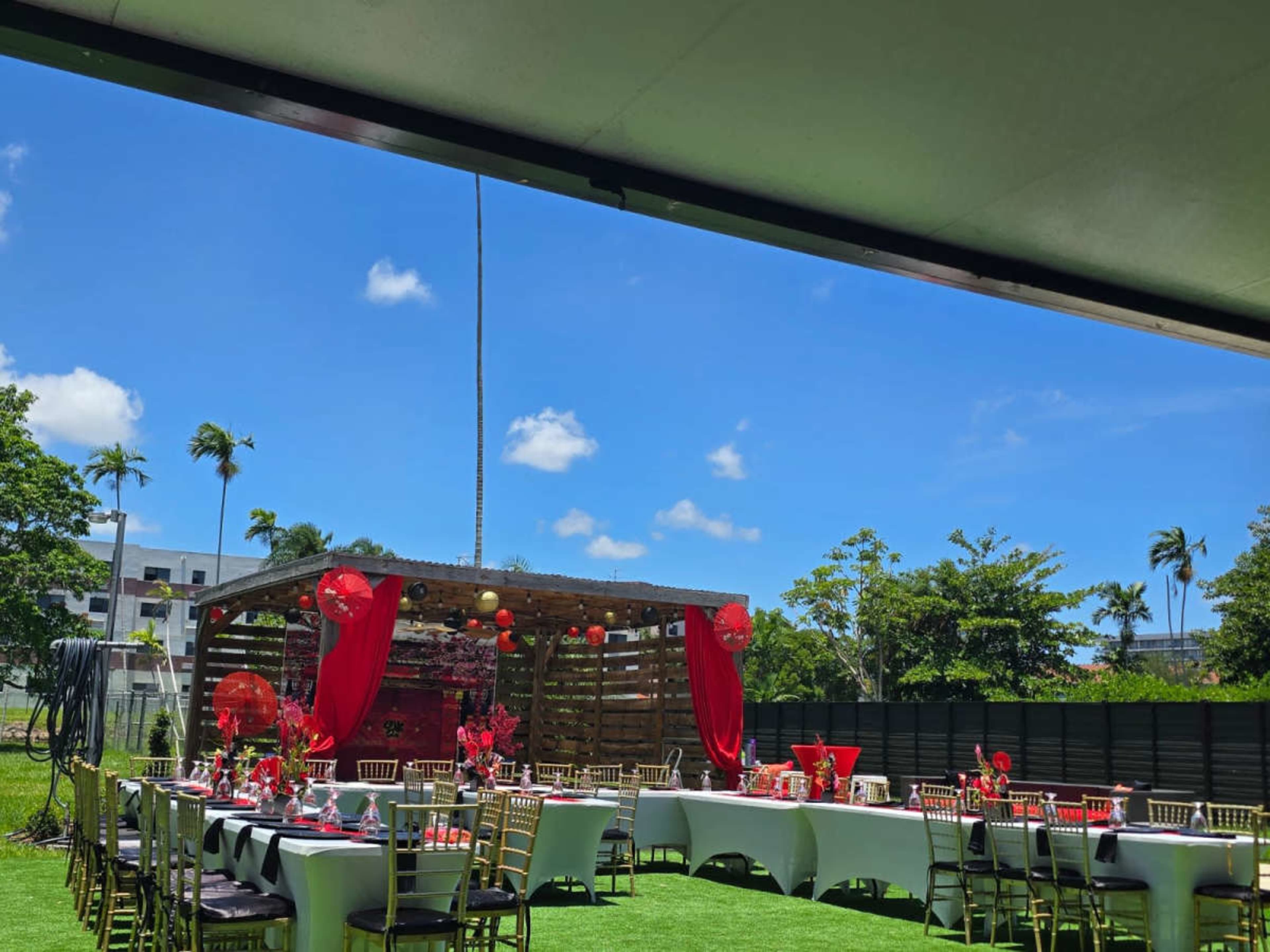 Oasis in the Gardens Image in Biscayne Gardens, Miami, FL