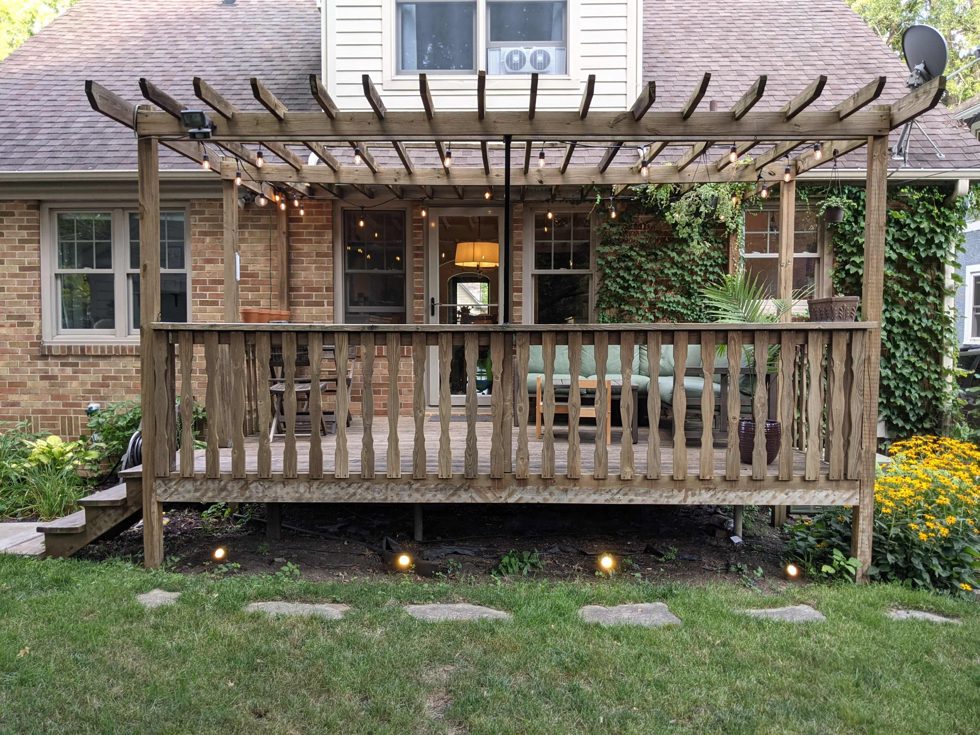Lovely Backyard in Beaverdale with Pergola Porch, Perfect for Photo and Video Shoots Image in Drake, DES MOINES, IA