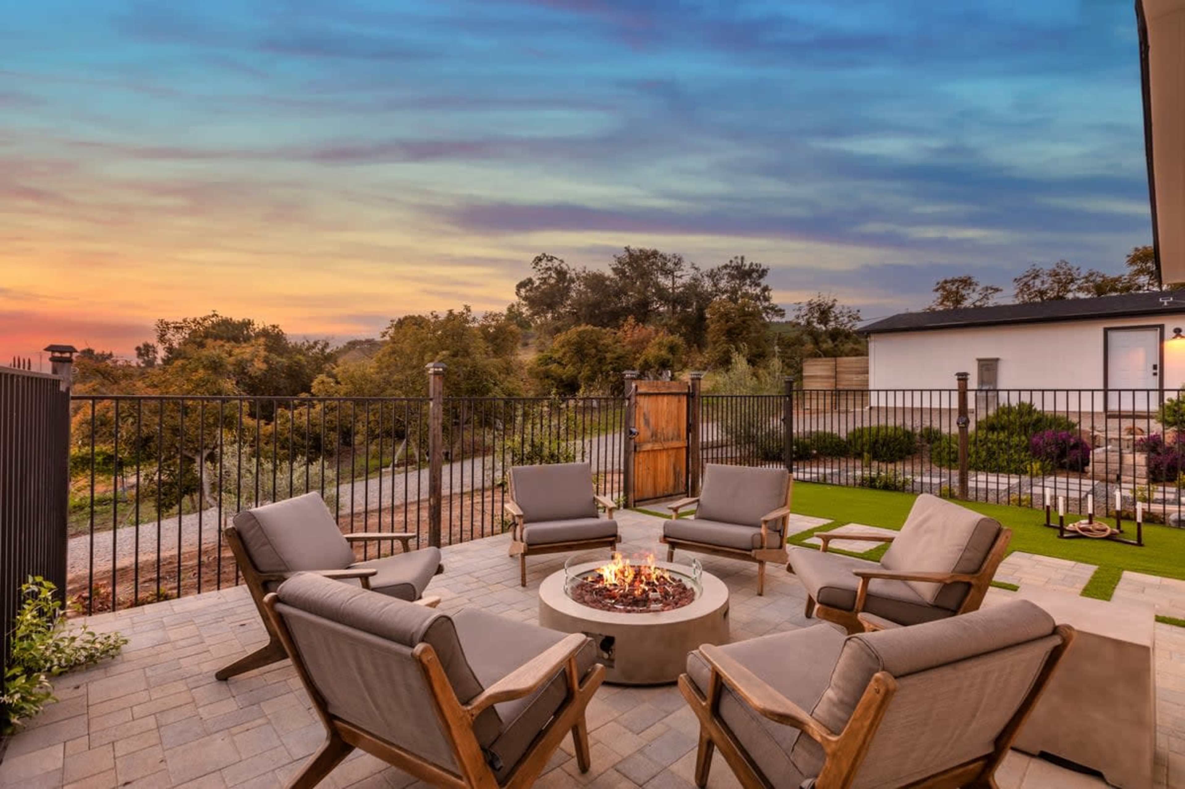 Private Avocado Grove and Home for Intimate Events Image in , Fallbrook, CA