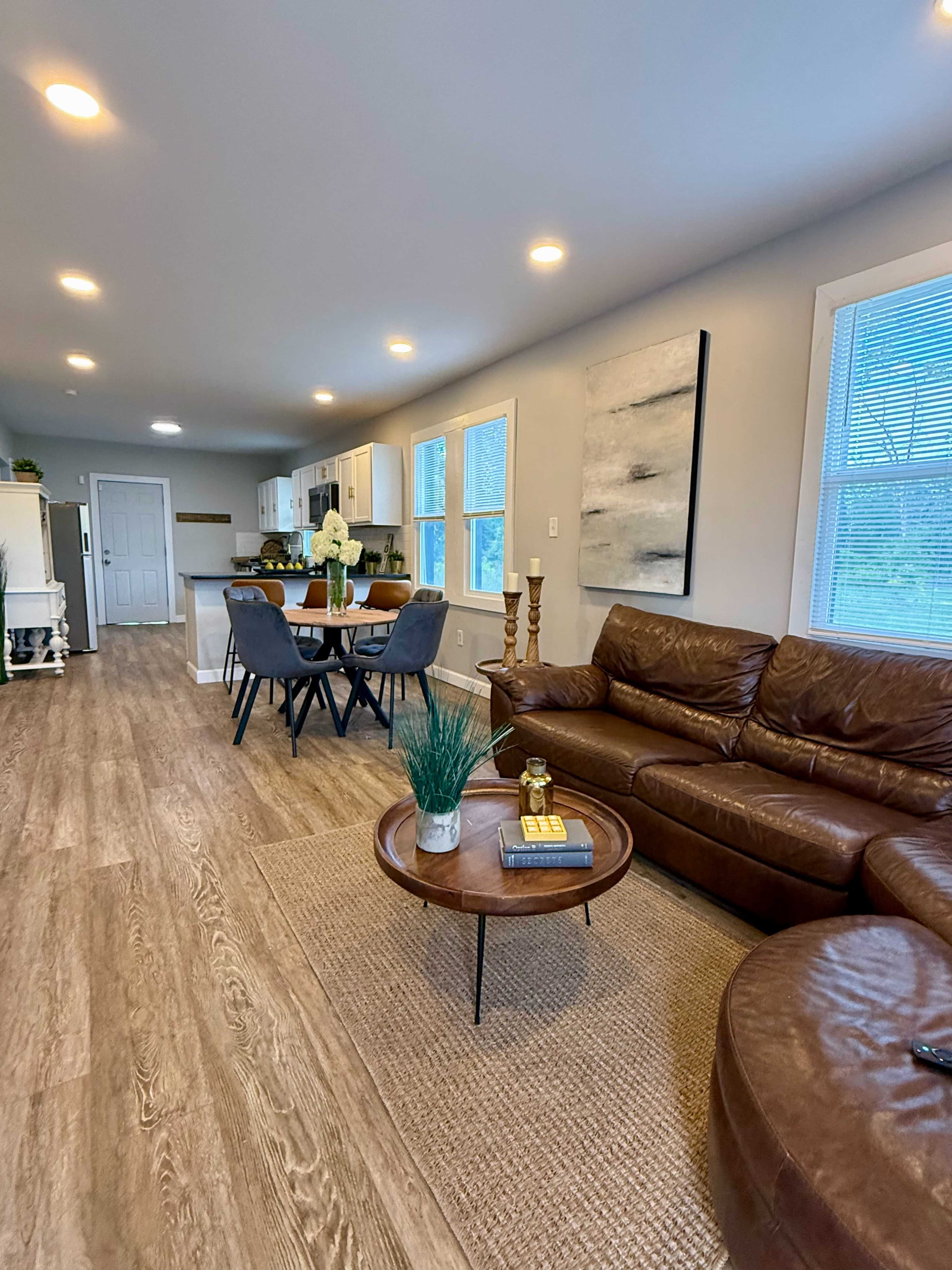 Entire home in Detroit with hot tub Image in Gratiot Woods, Detroit, MI