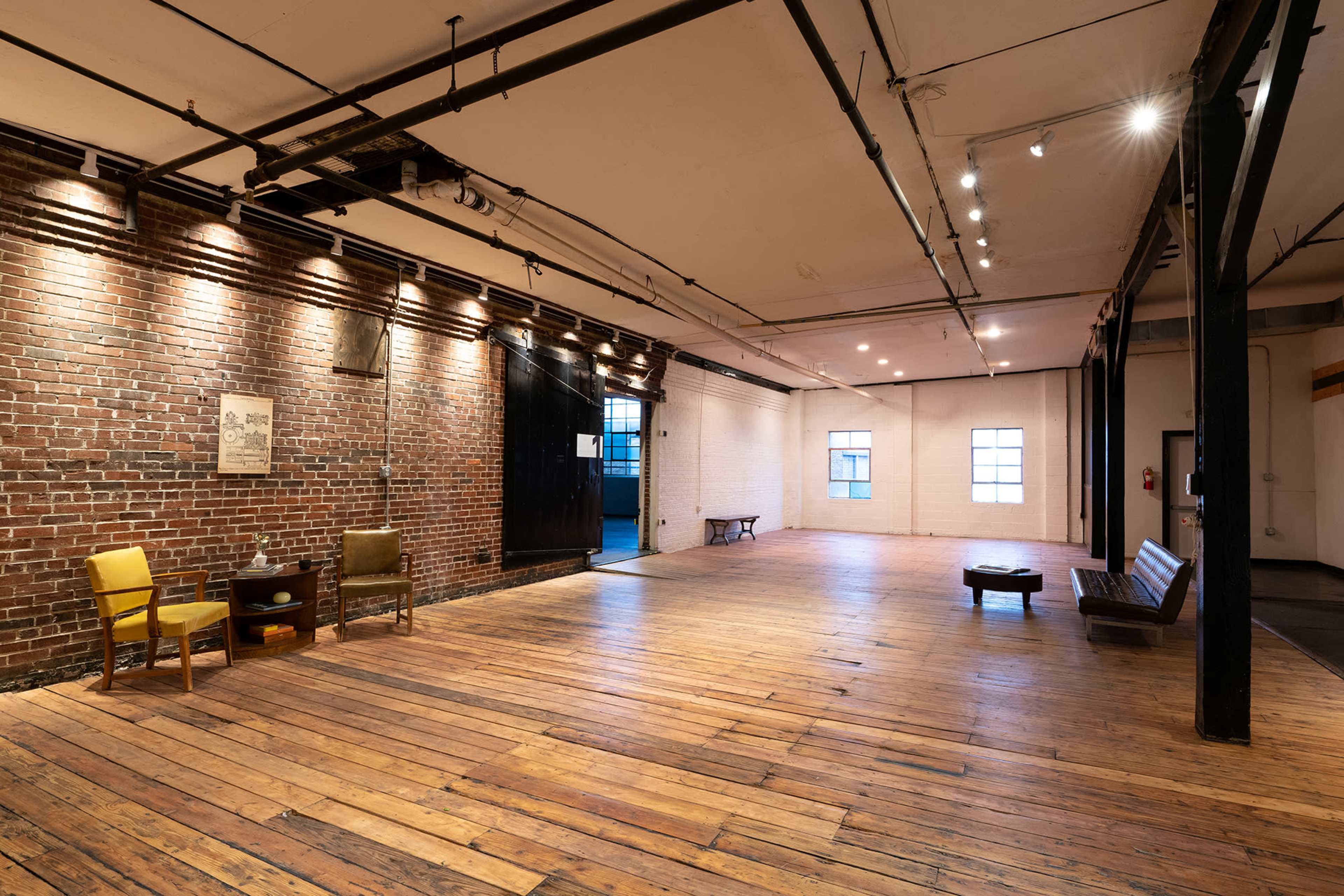 Downtown Historic Factory Complex Turned Film & Photo Studio with Hardwood Floors and Natural Light Image in Pittsburgh, Atlanta, GA