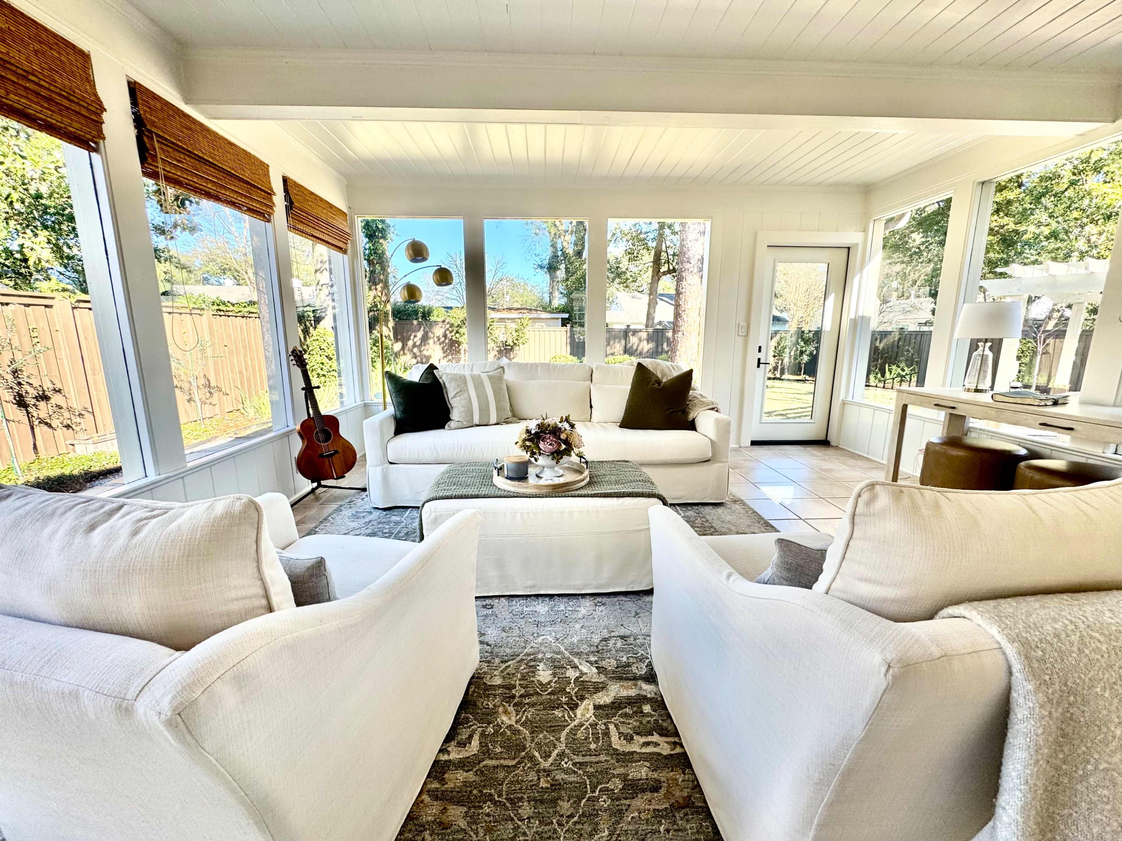 Bright, Natural-Light Sunroom Studio for Photos, Content & Creative Work Image in Fairfax, Jacksonville, FL