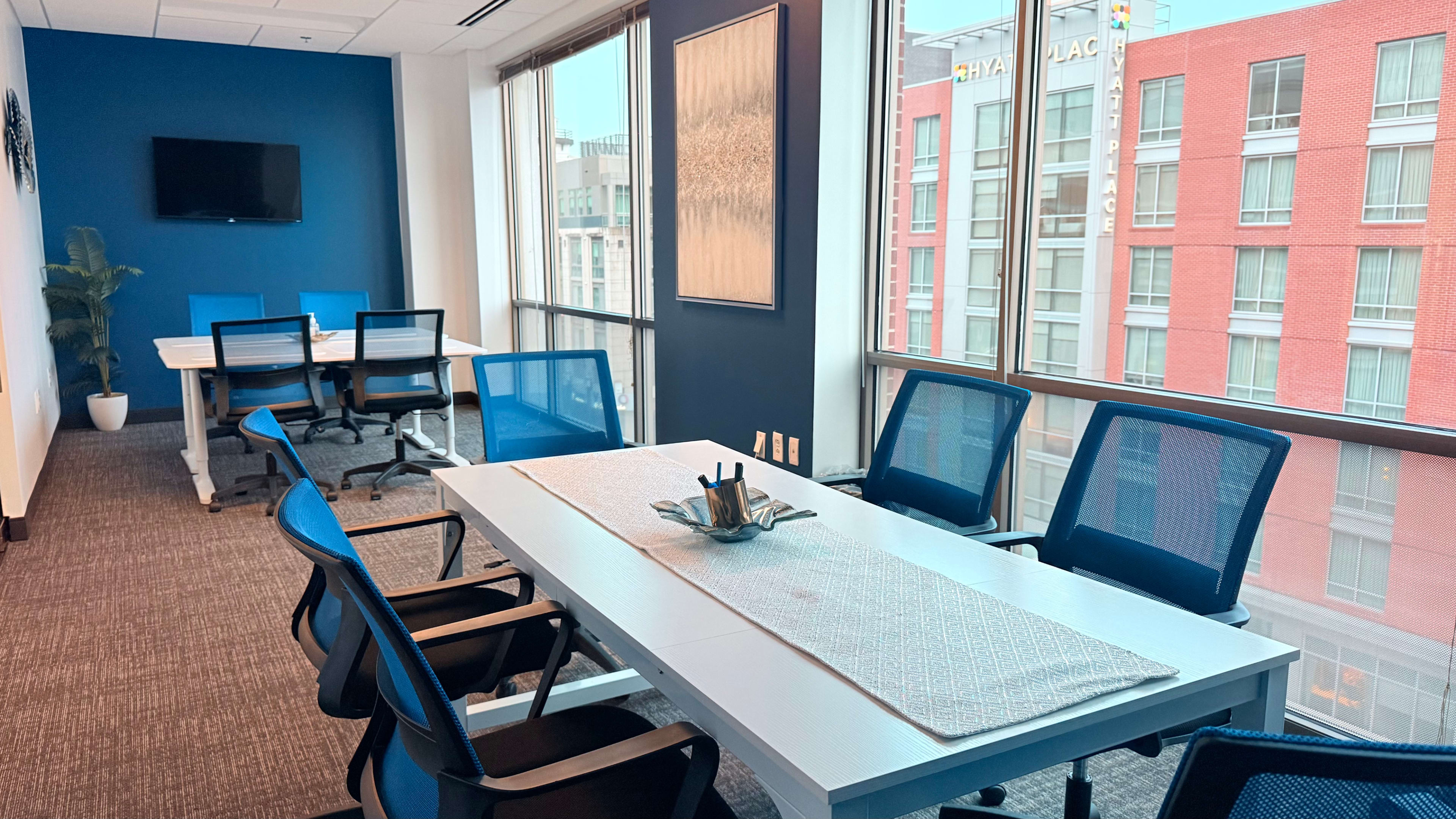 Bright Marina-View Conference Room in National Harbor - 6 seats Image in National Harbor, National Harbor, MD