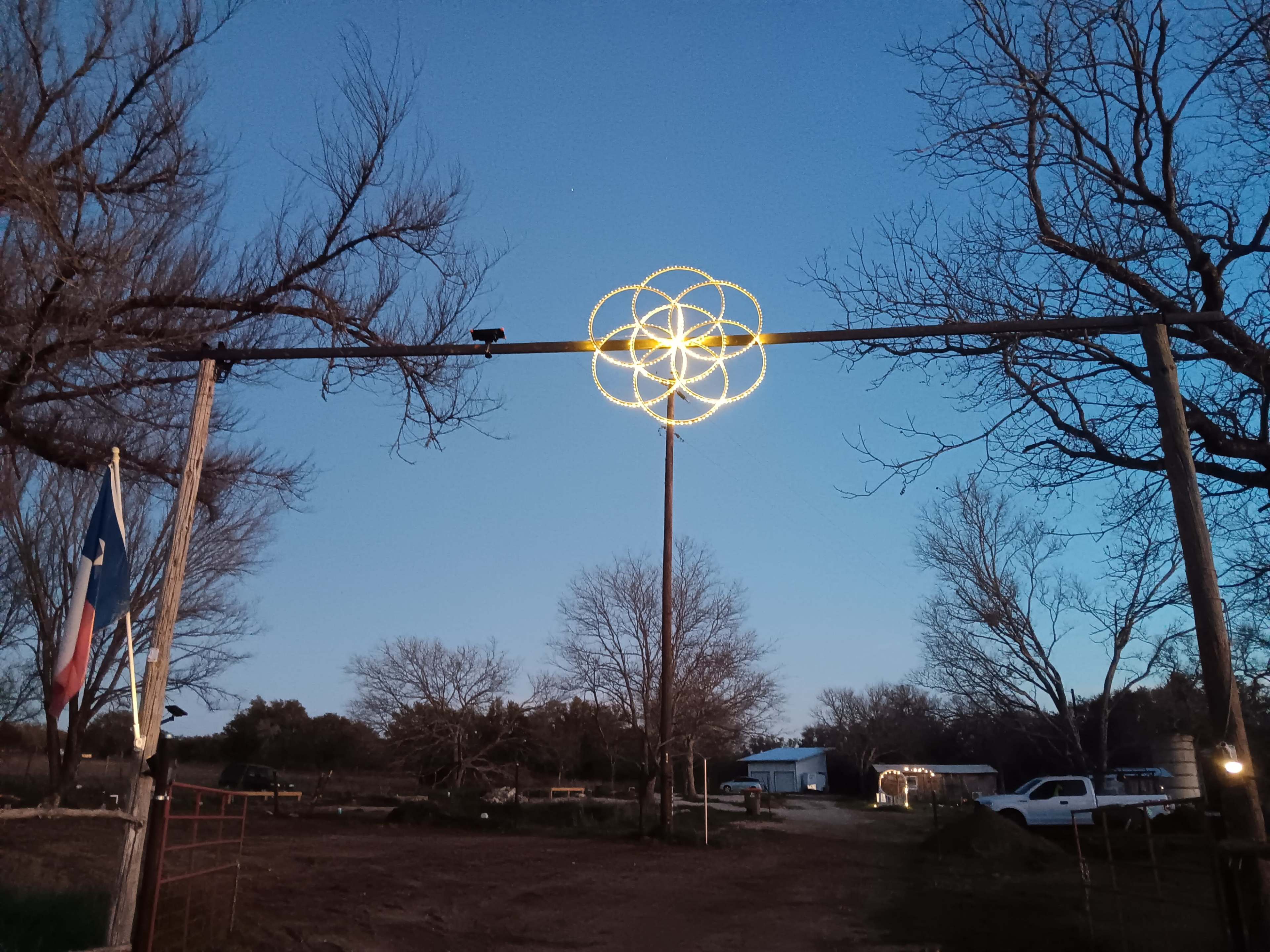 Flexible affordable rustic retreat and gathering space. Plant-Based, Spiritual and Sober... on the Texas Wine Trail. Central location 1 hour to San Antonio or Austin airports. Image in , JOHNSON CITY, TX