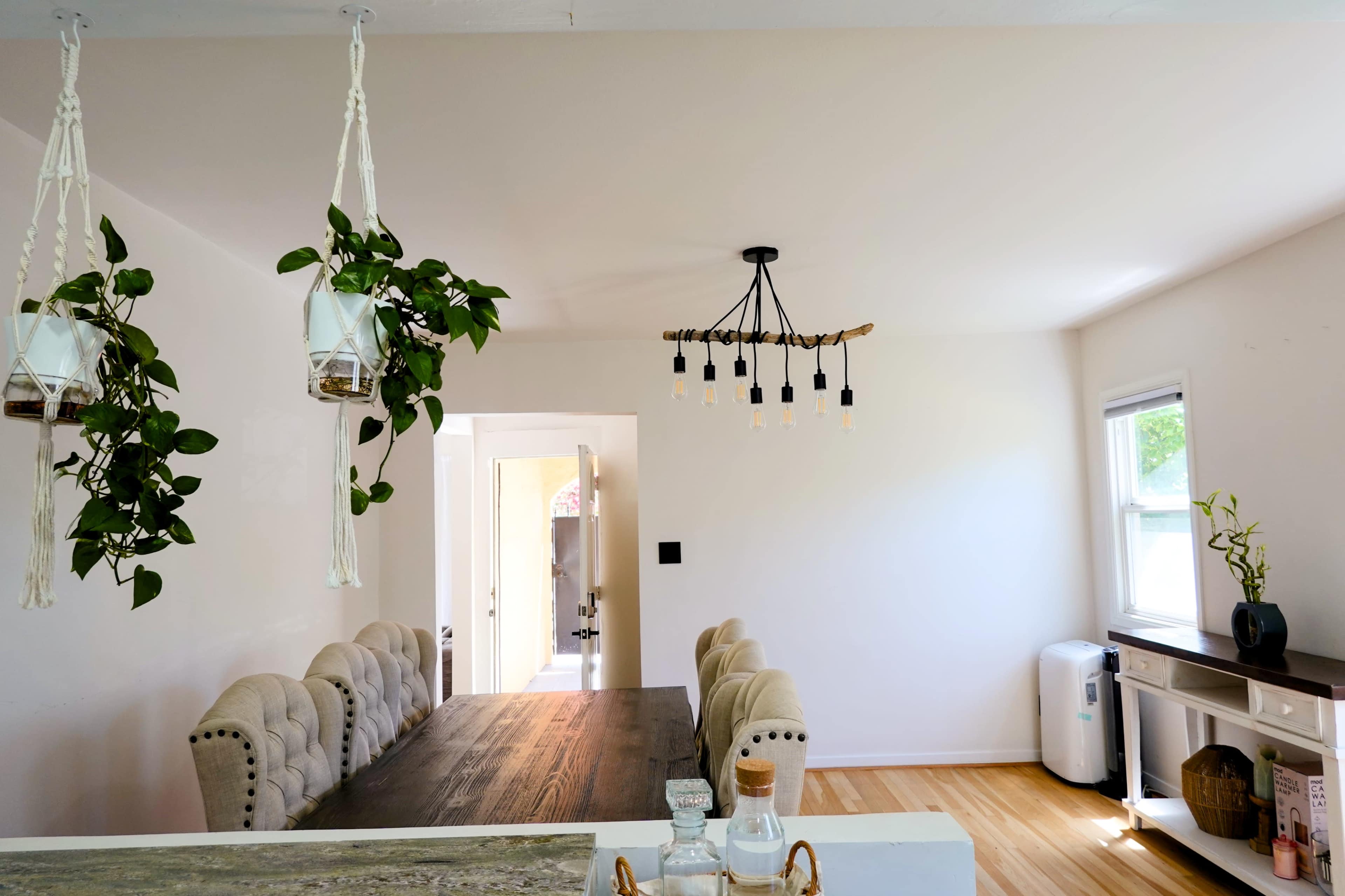 Modern Working Living Room Image in Central San Jose, San Jose, CA