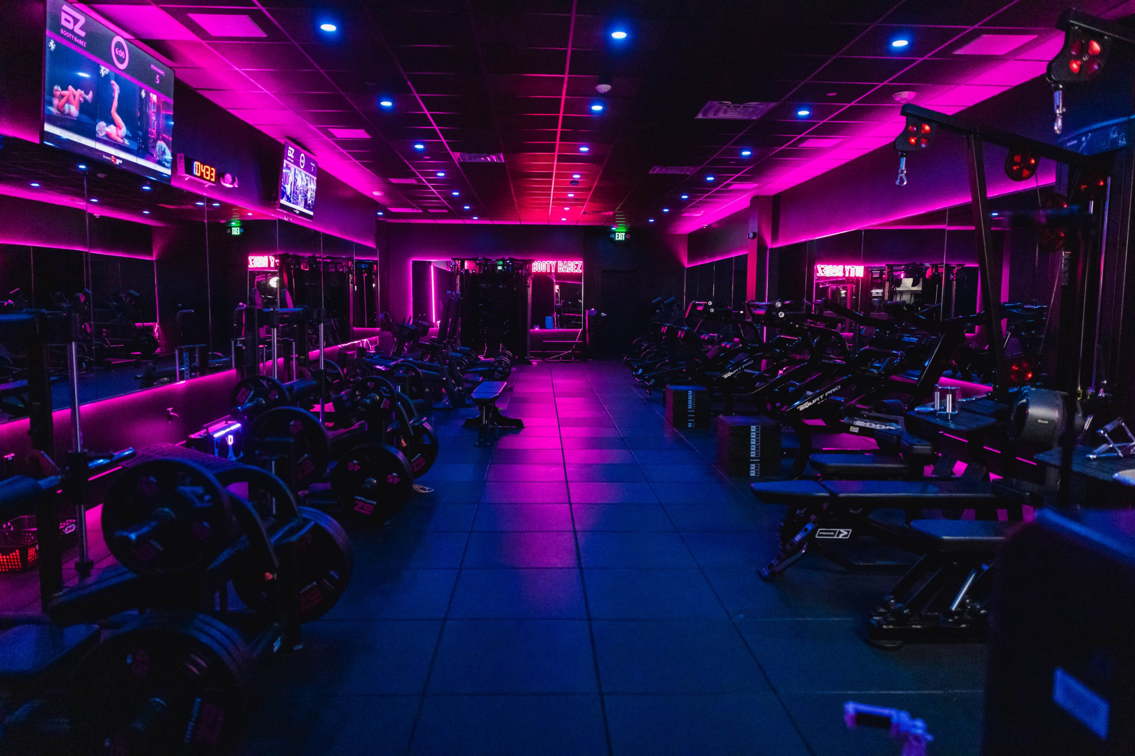 Modern Downtown Studio in Water Street with Stunning Light & Premium Fitness Equipmen Image in Channel District, Tampa, FL