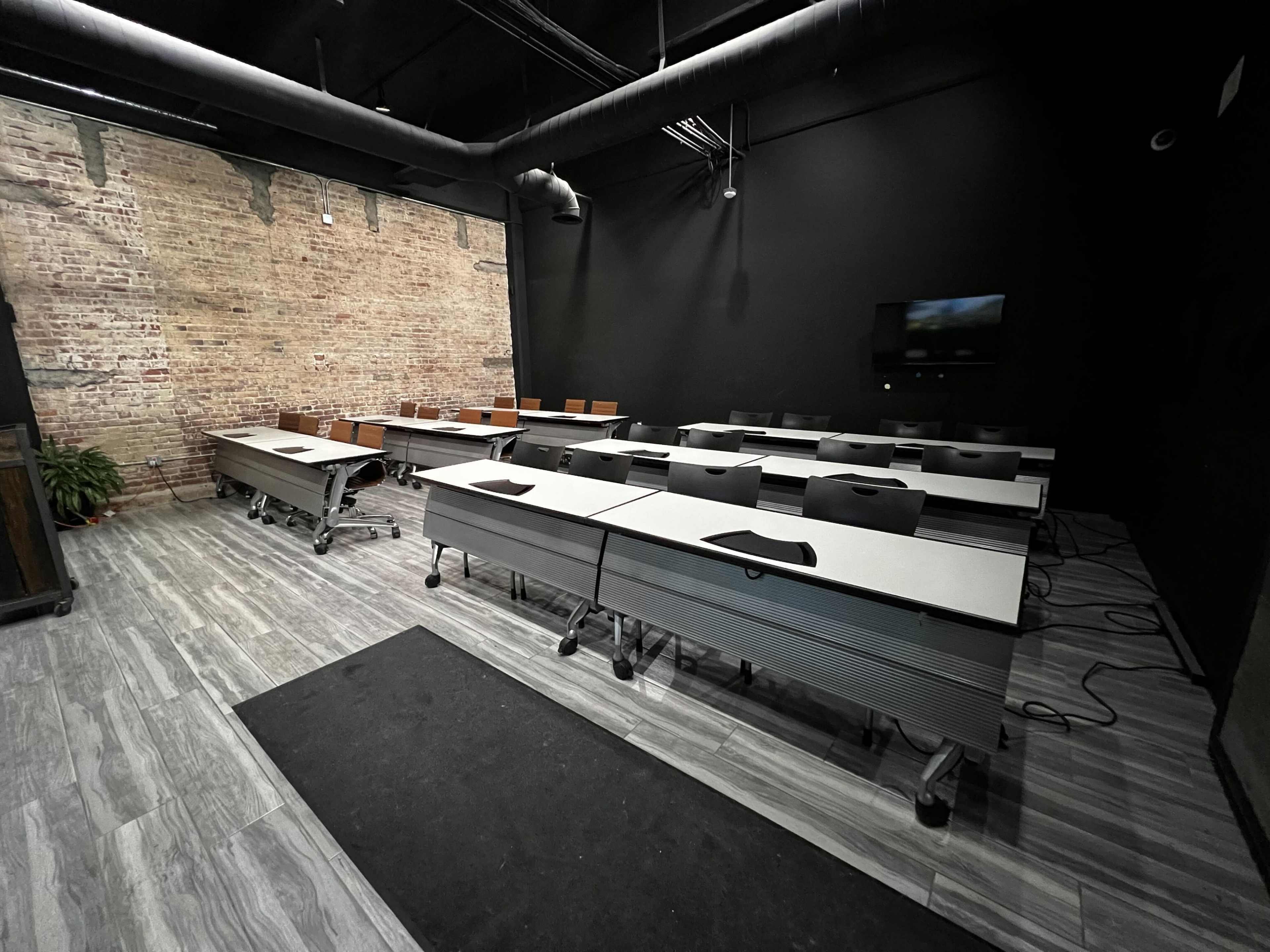 25 Person Classroom, Training Room, Meeting Space, Workshop Image in Old Pasadena, Pasadena, CA