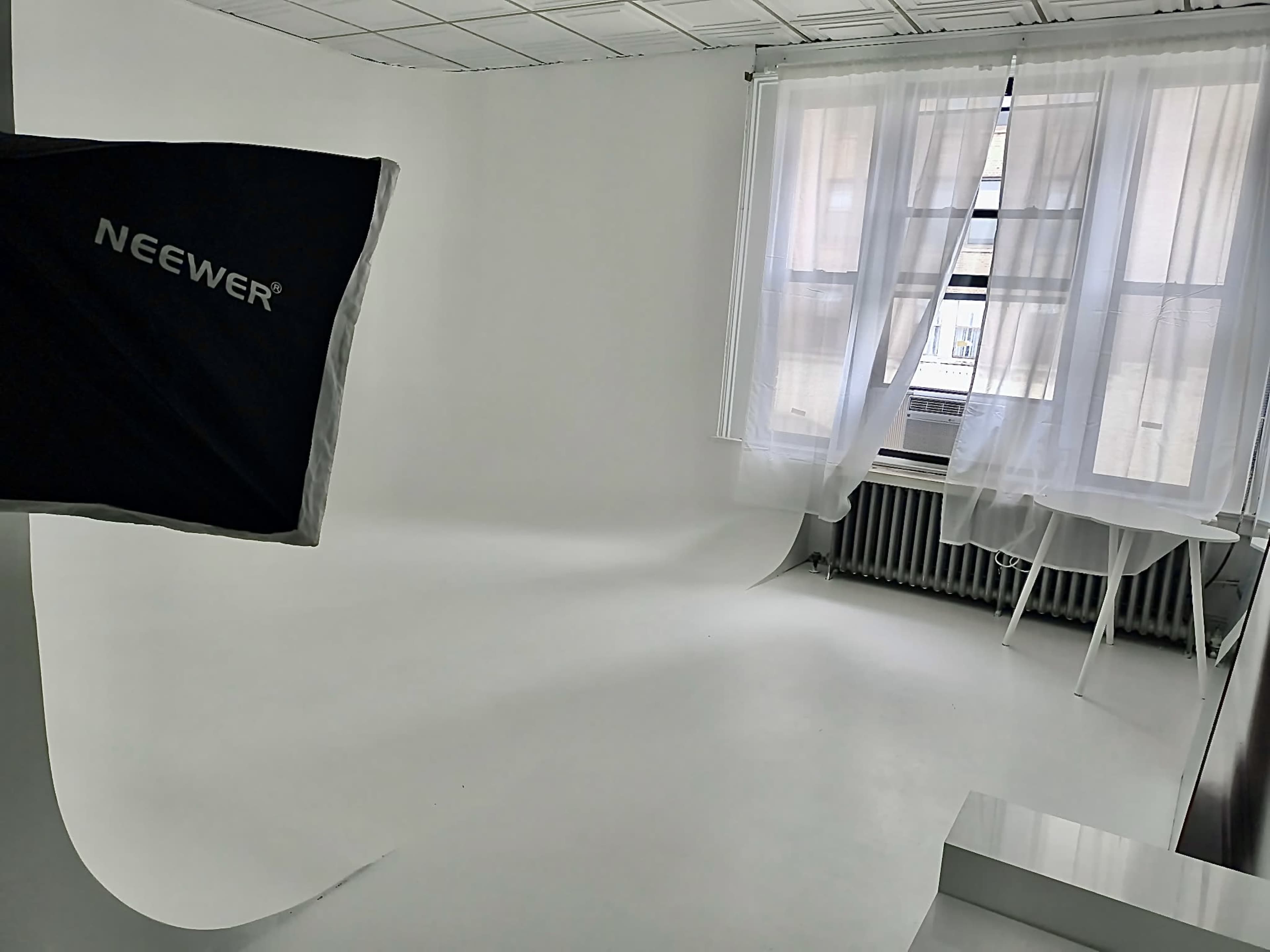 Upsid3h3art Cyclorama Studio in Bloomfield, NJ Image in Bloomfield, Bloomfield, NJ