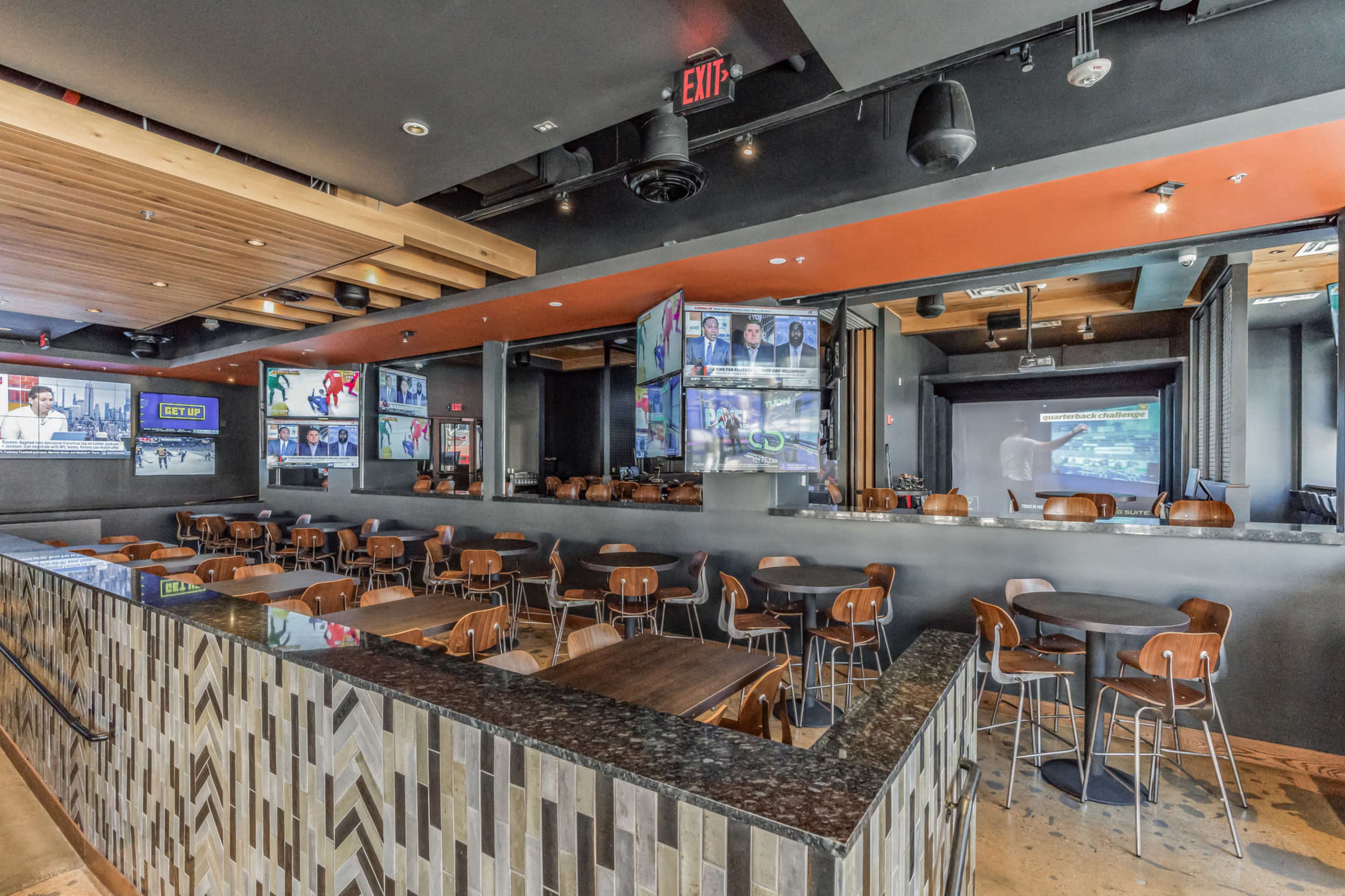 Tom's Watch Bar at National Harbor Image in National Harbor, Oxon Hill, MD