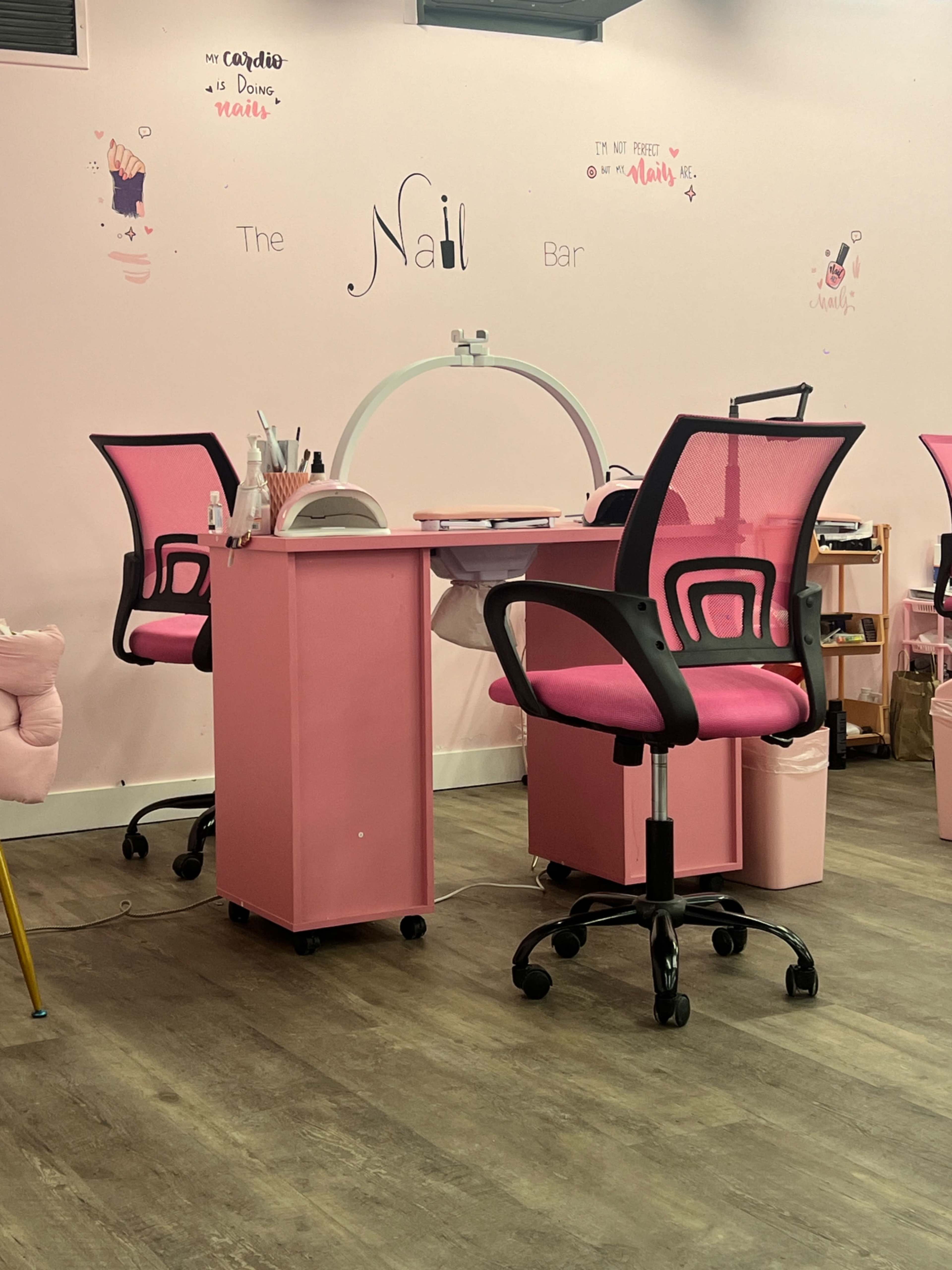 Salon Room/ chair rental in Kensington,Calgary Image in Northwest Calgary, calgary, AB