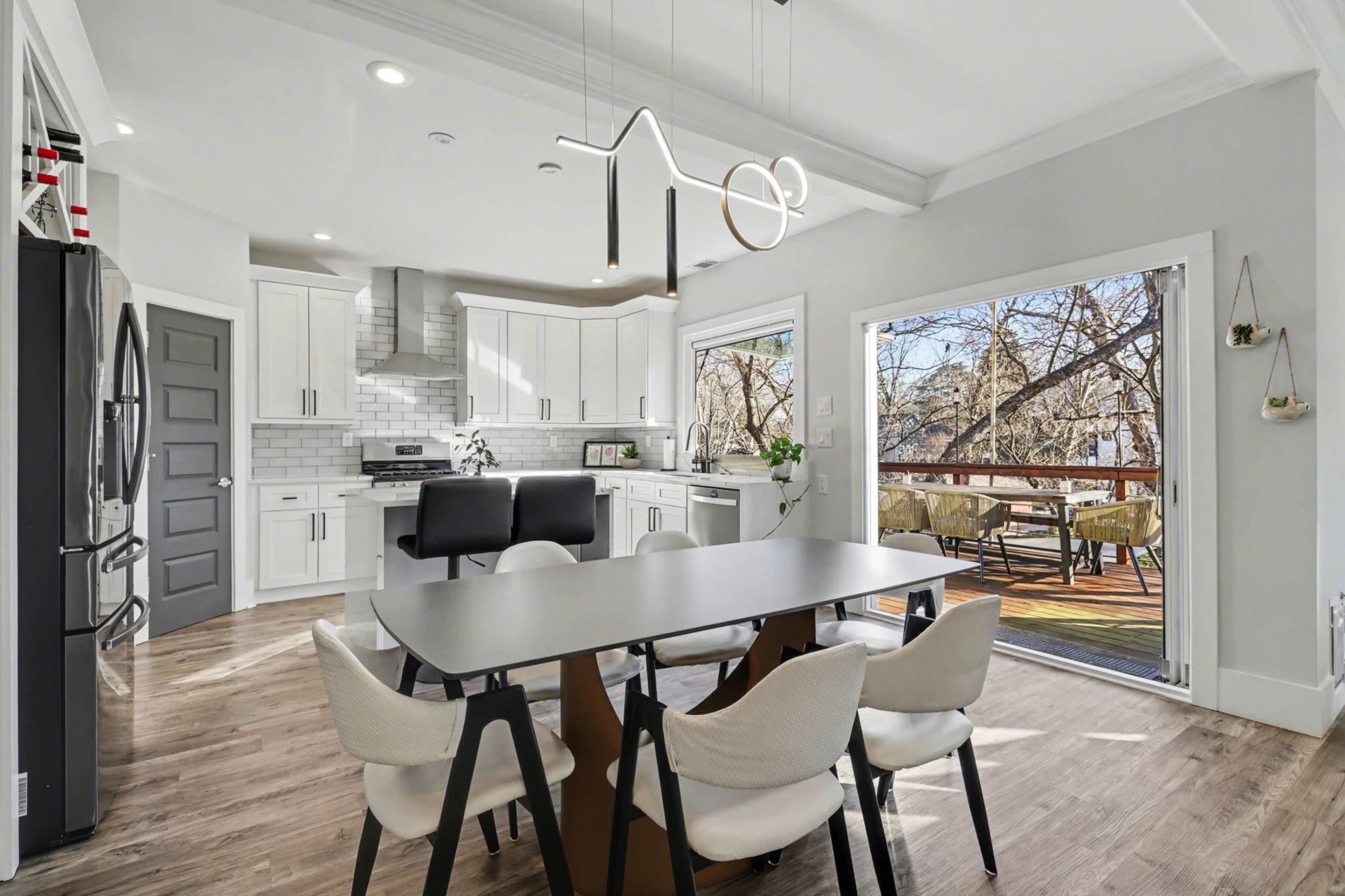 Modern Artsy House Image in Edgewood, Atlanta, GA