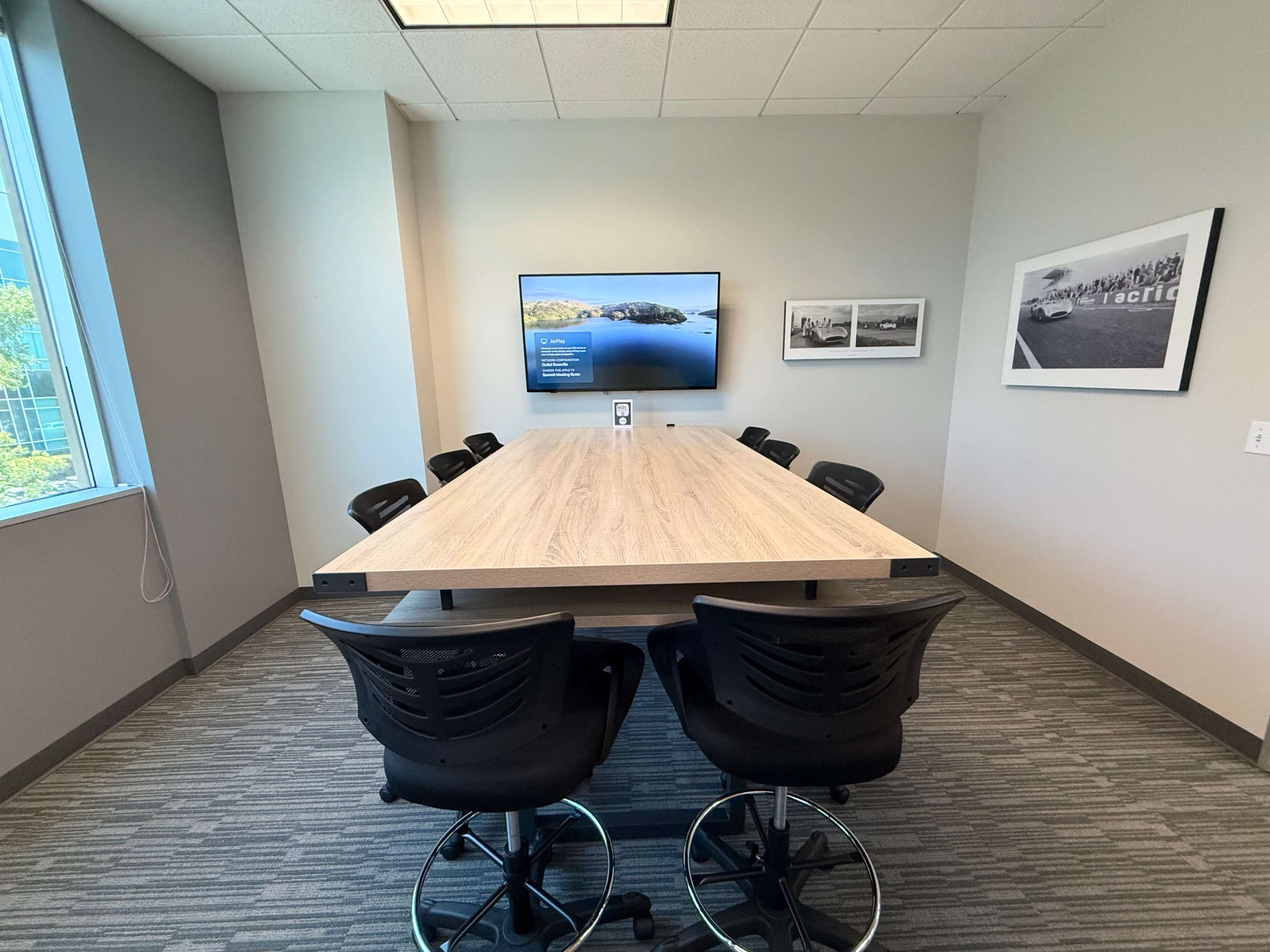 Private Meeting Room for 8 at Outlet Coworking in Roseville Image in Lead Hill, Roseville, CA