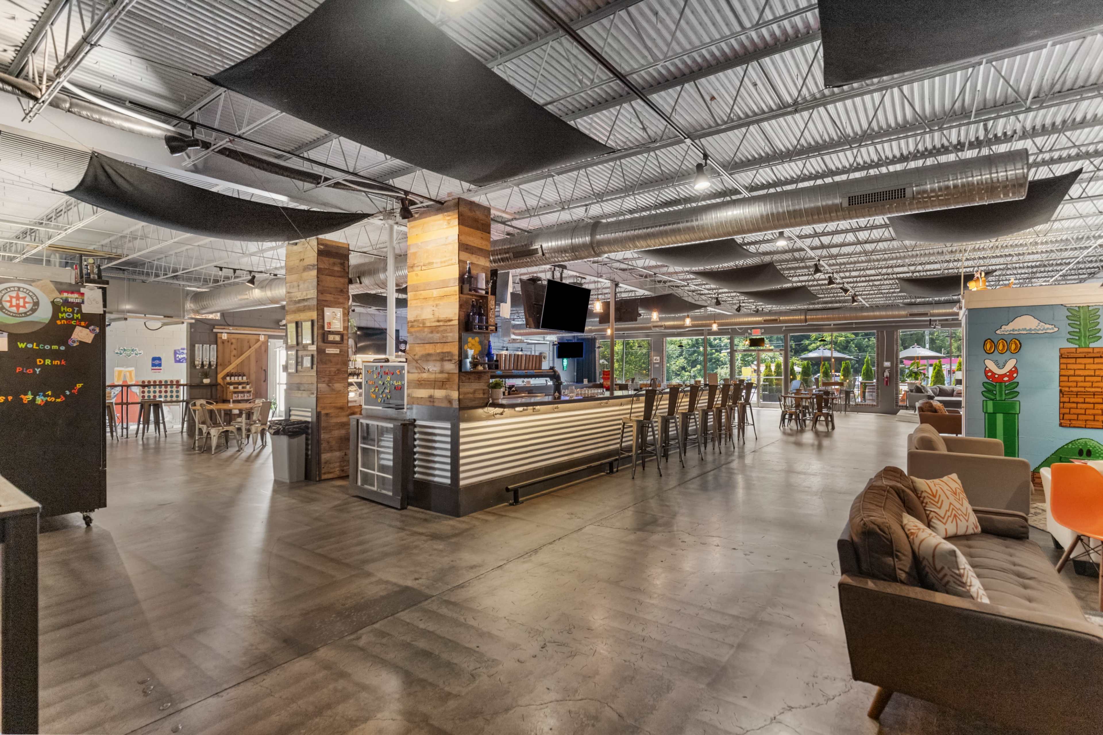 Awesome venue with 360 degree bar and plenty of space to spread out! Image in , Greenville, SC