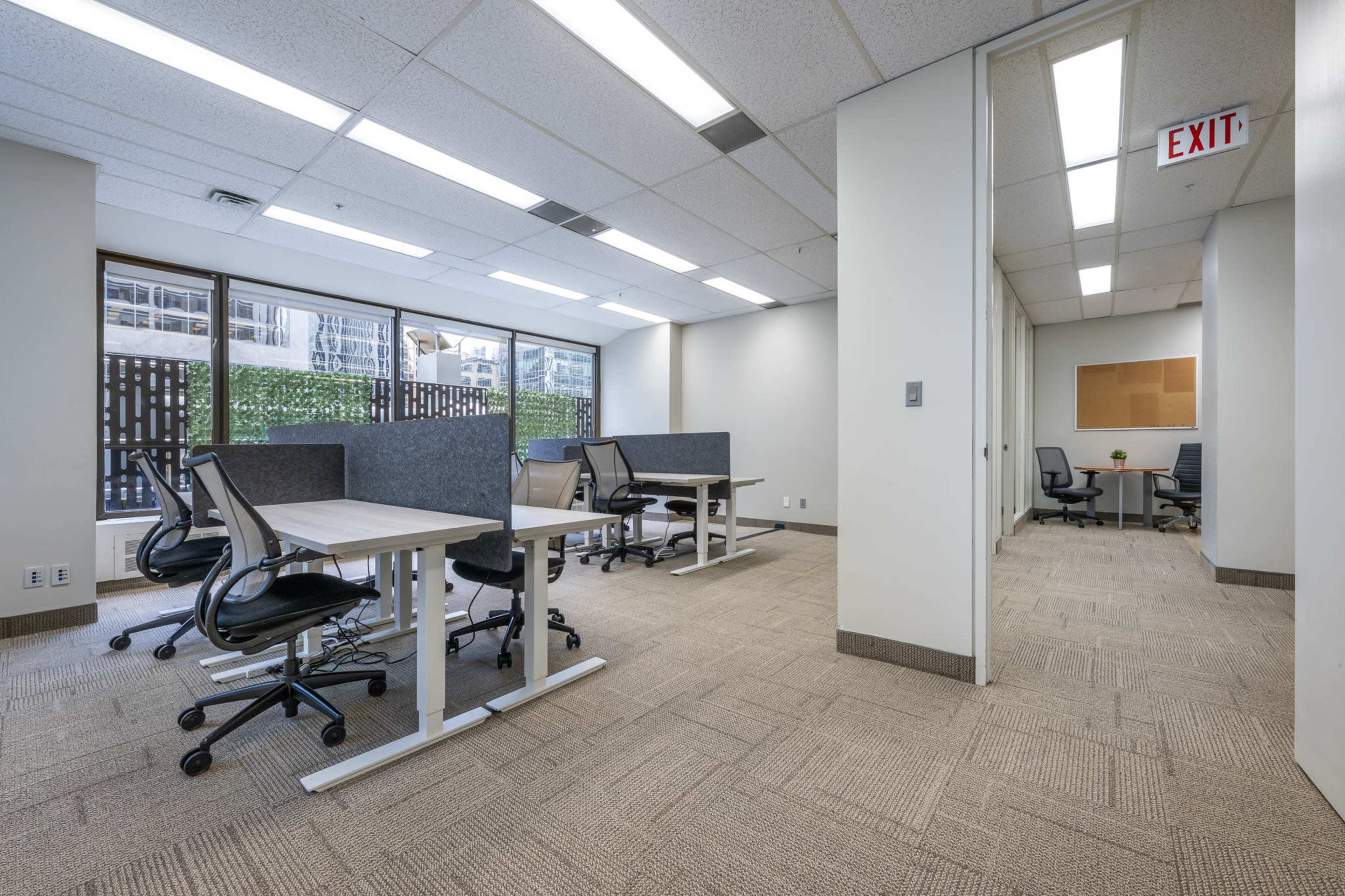 Flexday Suites - 141 Adelaide St. West Image in Yonge-Bay Corridor, Toronto, ON