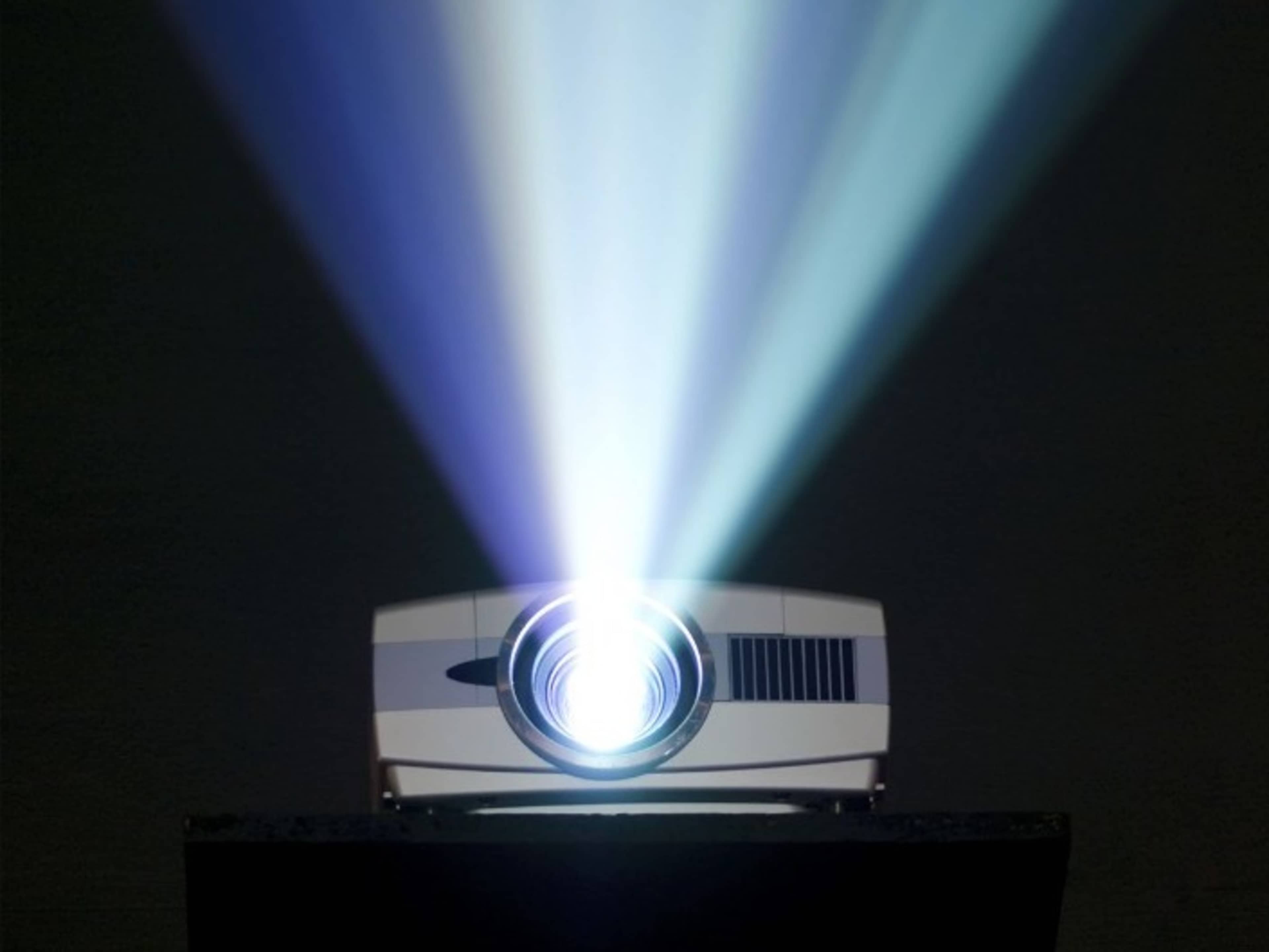 PROJECTOR