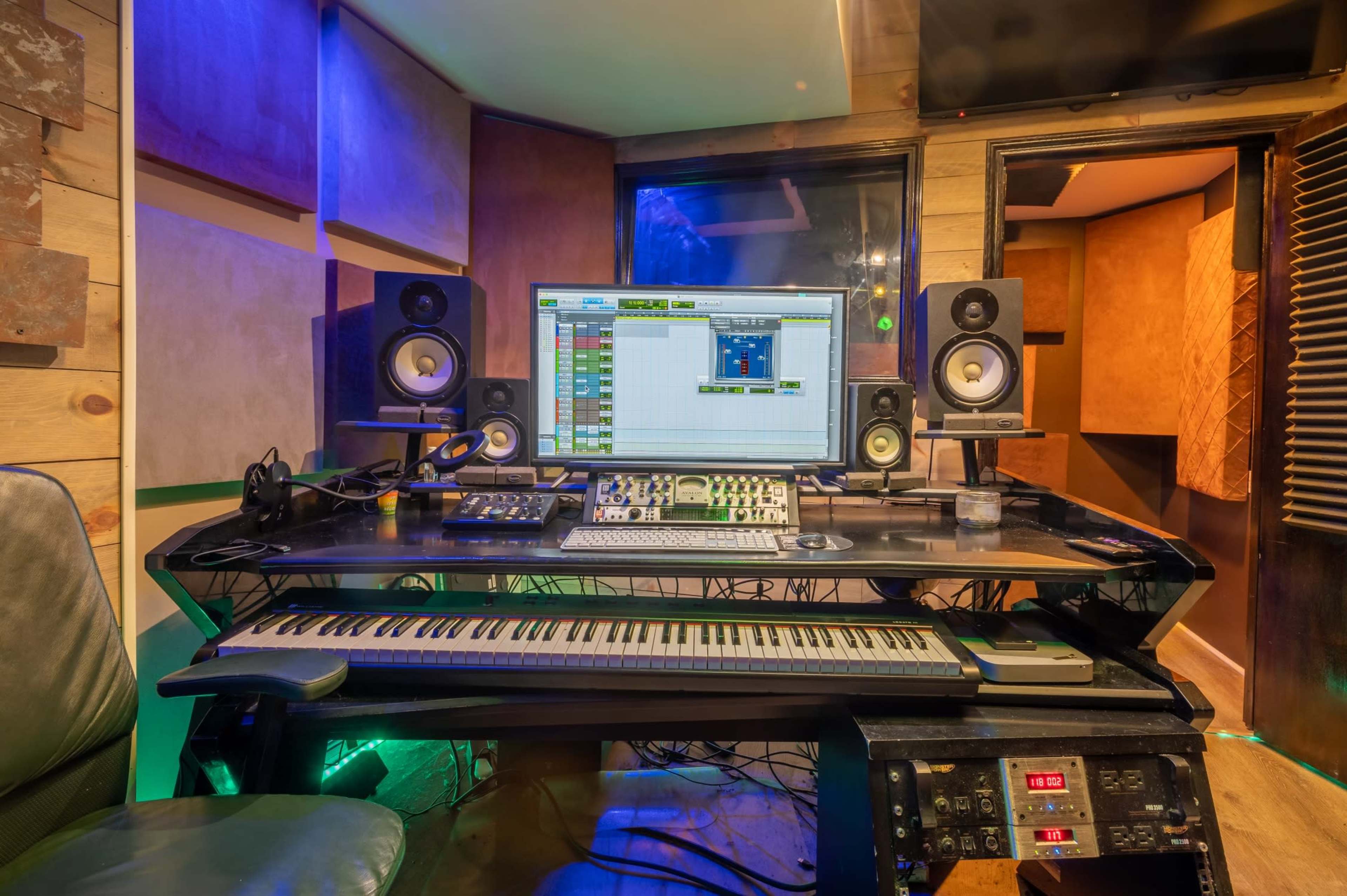 Downtown Private Recording Studio Image in Near South Side, Chicago, IL