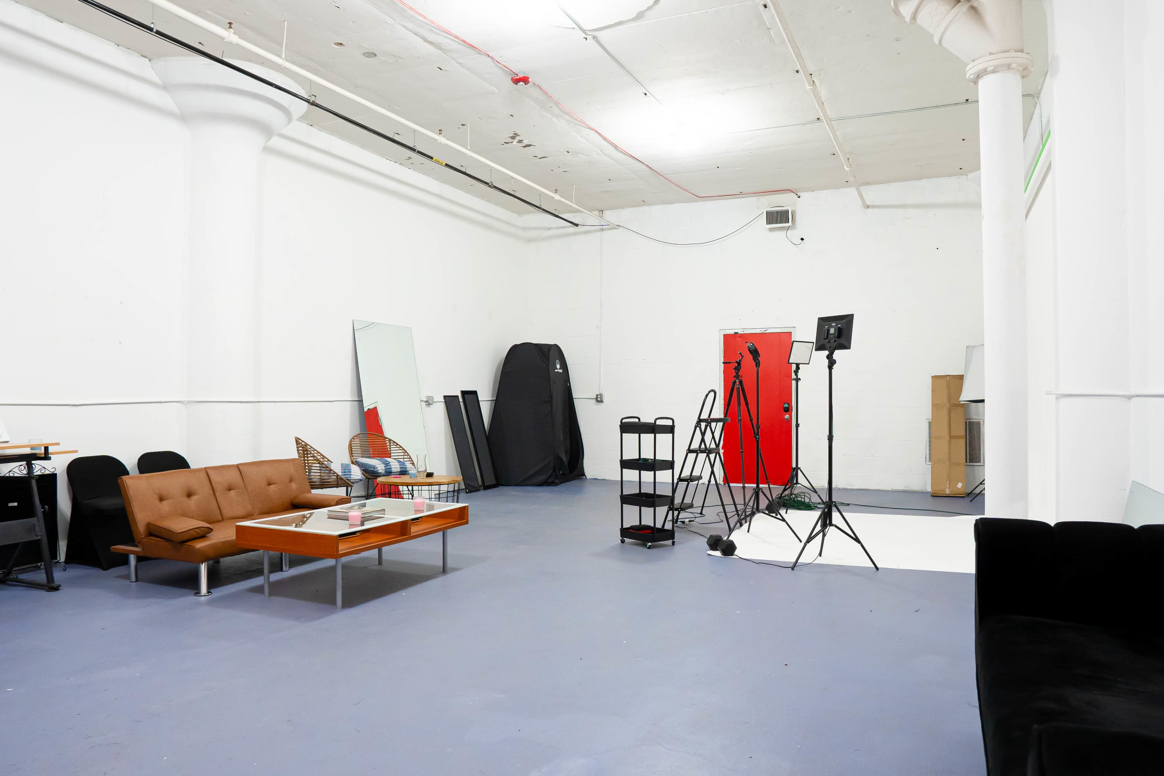 Spacious Creative Studio | Perfect for Lighting-Controlled Shoots | 700 Sq Ft Image in Russell Industrial, Detroit, MI