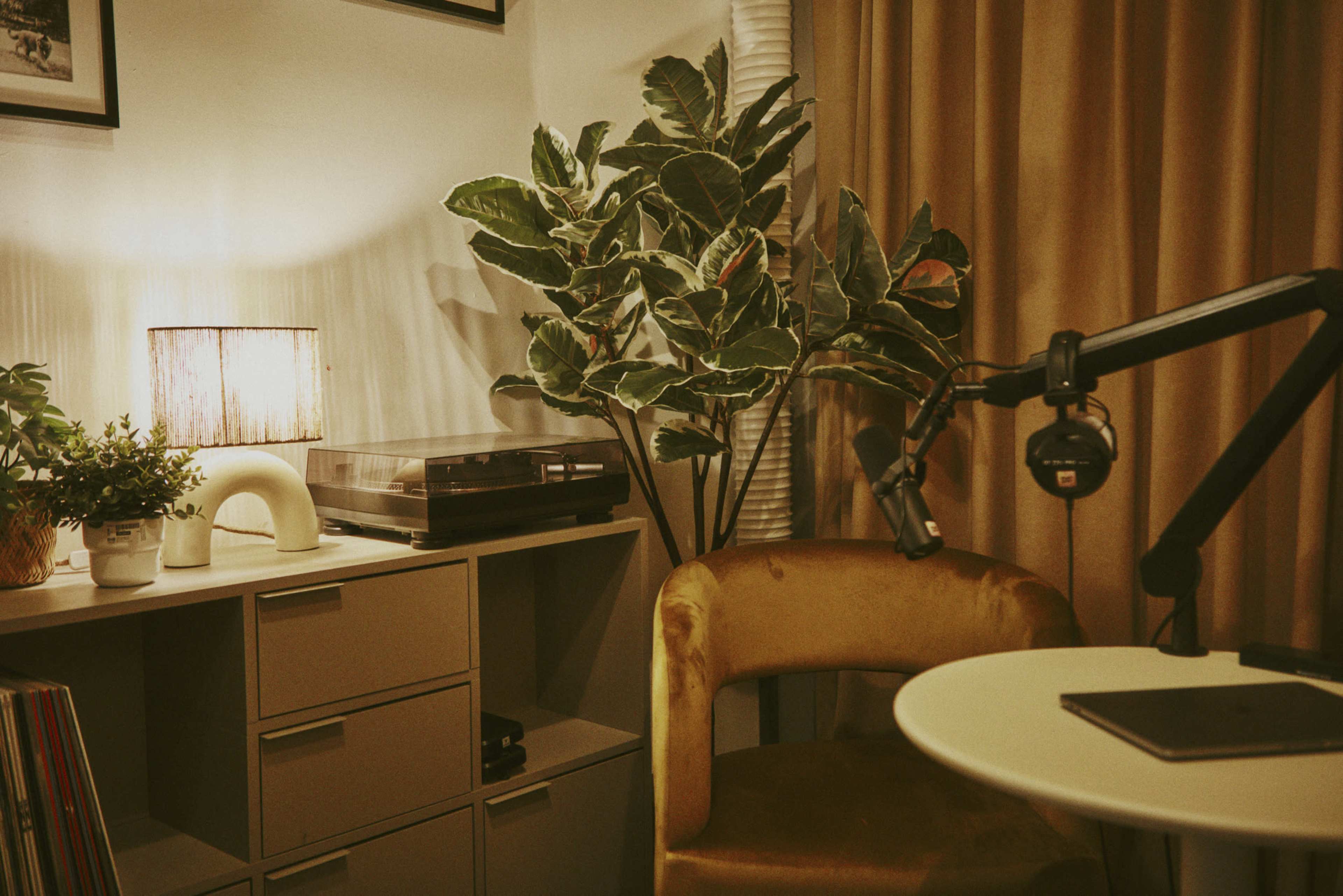 Podcast-Studio am Holzmarkt25 in Berlin Image in Friedrichshain, Berlin