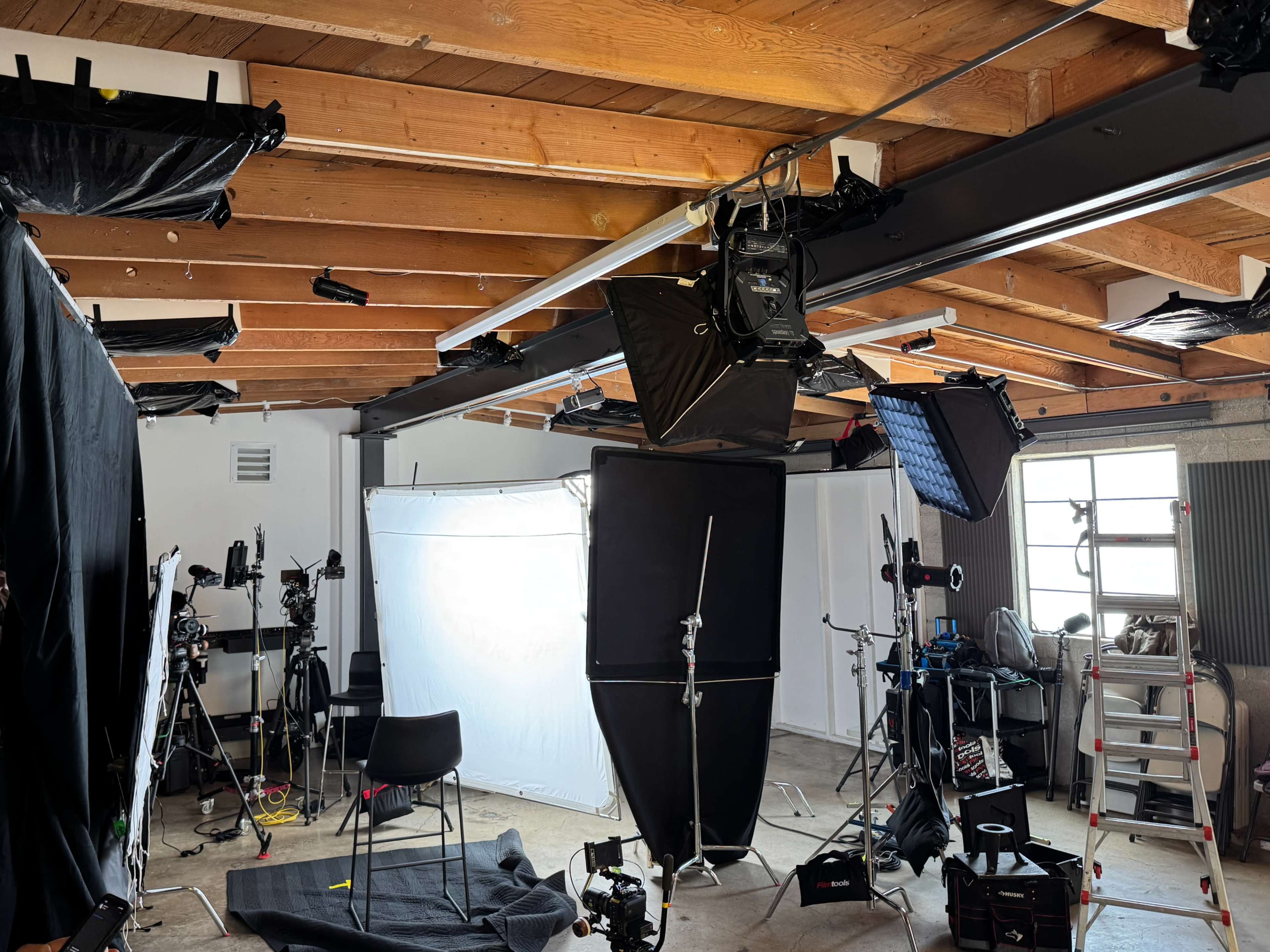Culver City warehouse with the sky lights/ garage door/ patio Image in Palms, Los Angeles, CA