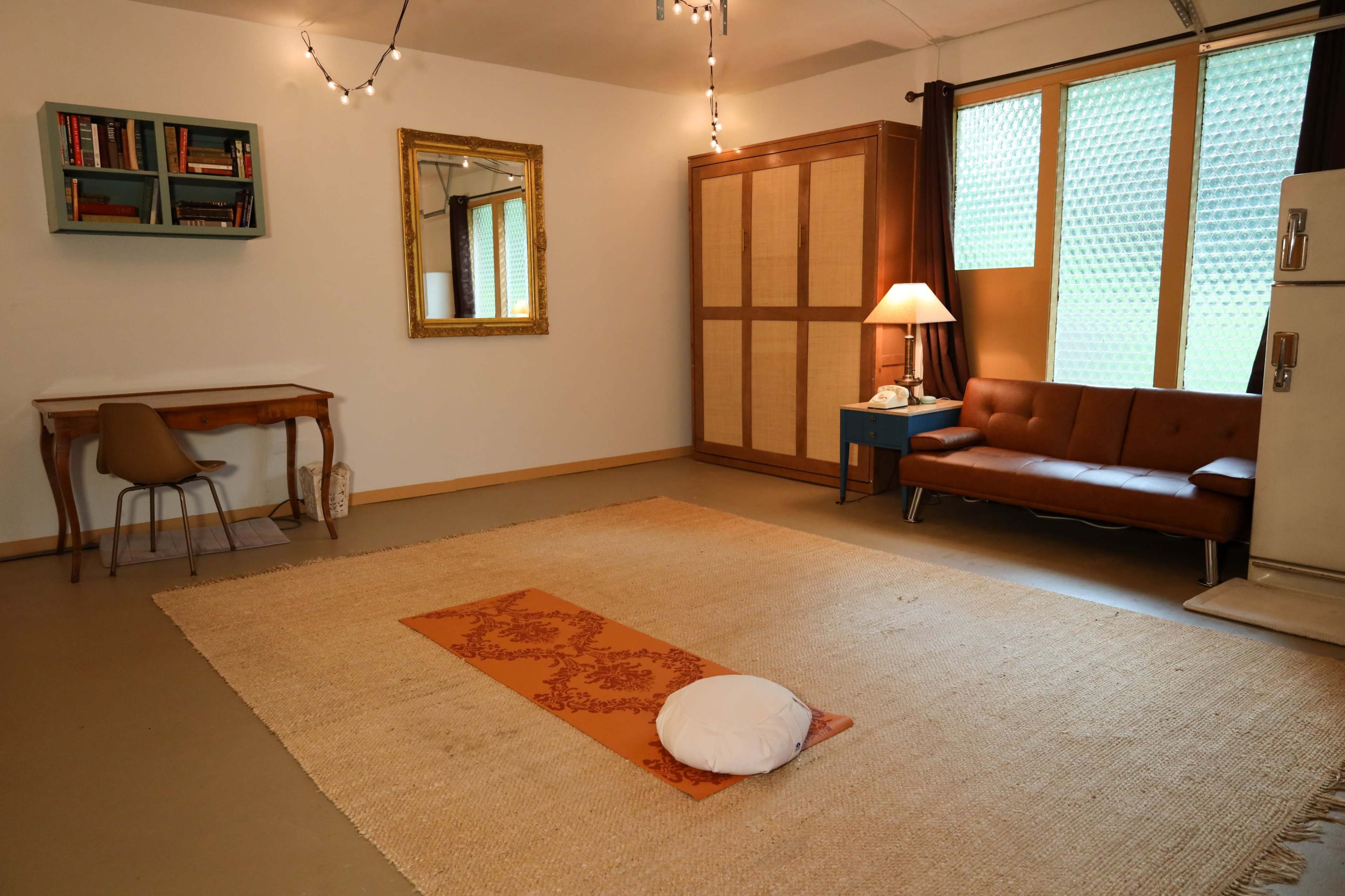 Moroccan Tea Lounge + Retro Mid-Century Studio Apartment with Pool Access Image in , Stone Mountain, GA