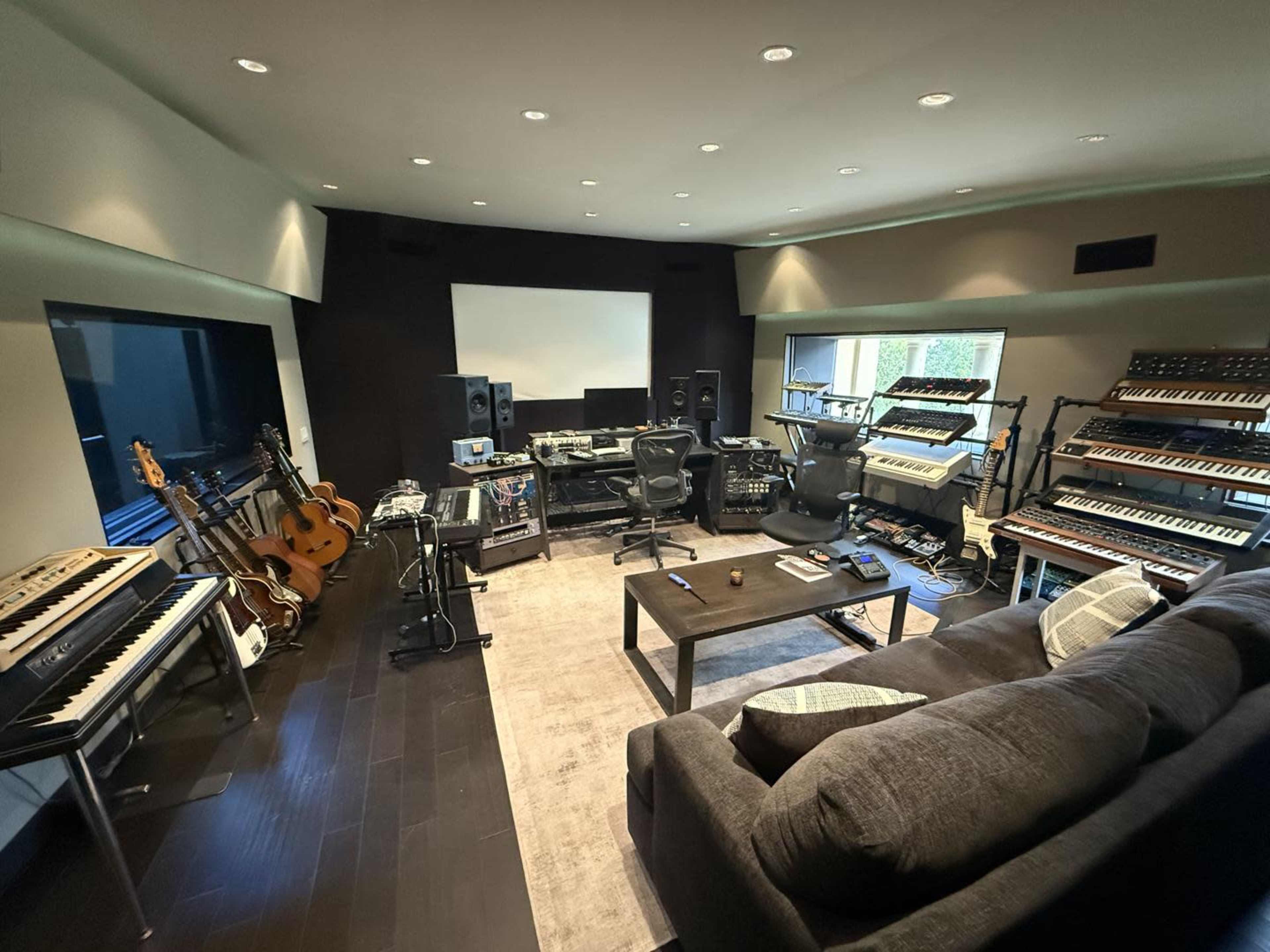 SameSame Studios Encino Image in Encino, Encino, CA